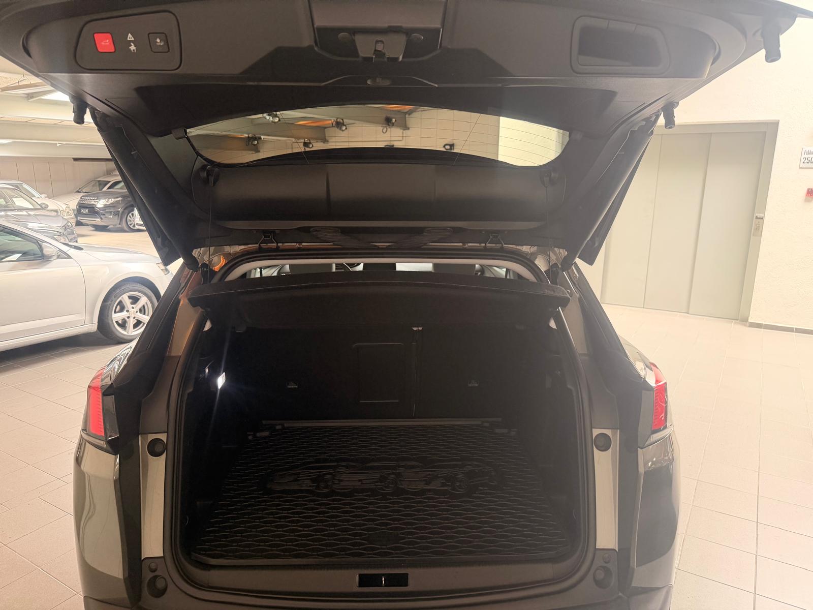 PEUGEOT 3008 1.6 THP Allure EAT-image-4