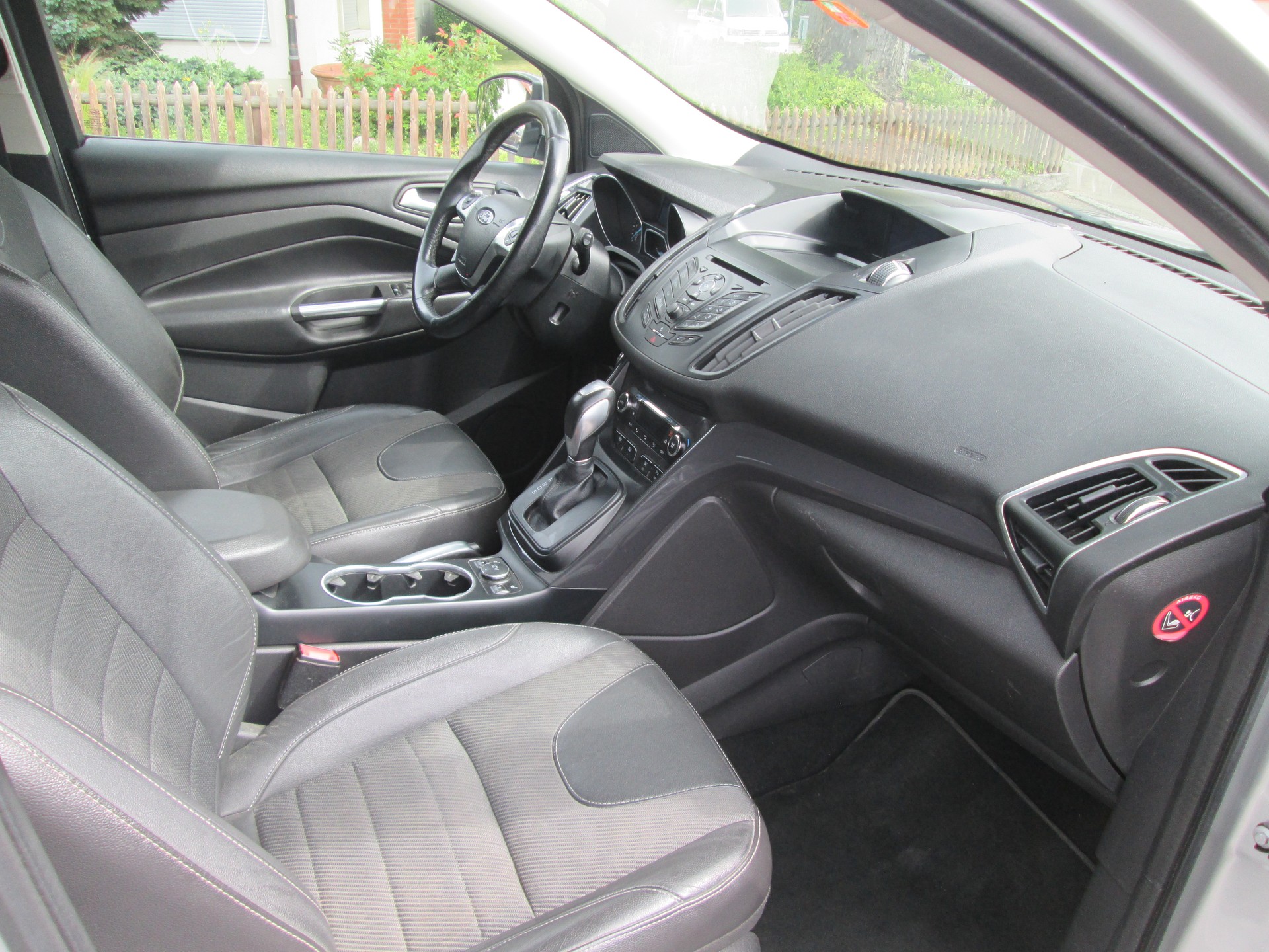 FORD Kuga 1.6 SCTi Titanium S 4WD Automatic-image-9
