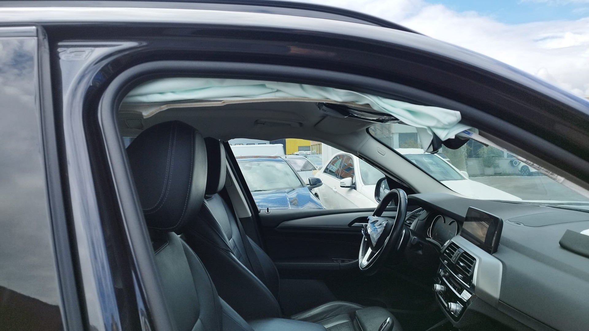 BMW X3 xDrive 20d Individual Luxury Line Steptronic-image-10