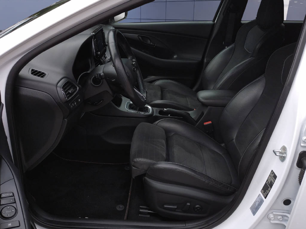 HYUNDAI i30 N 2.0 T-GDi-image-9