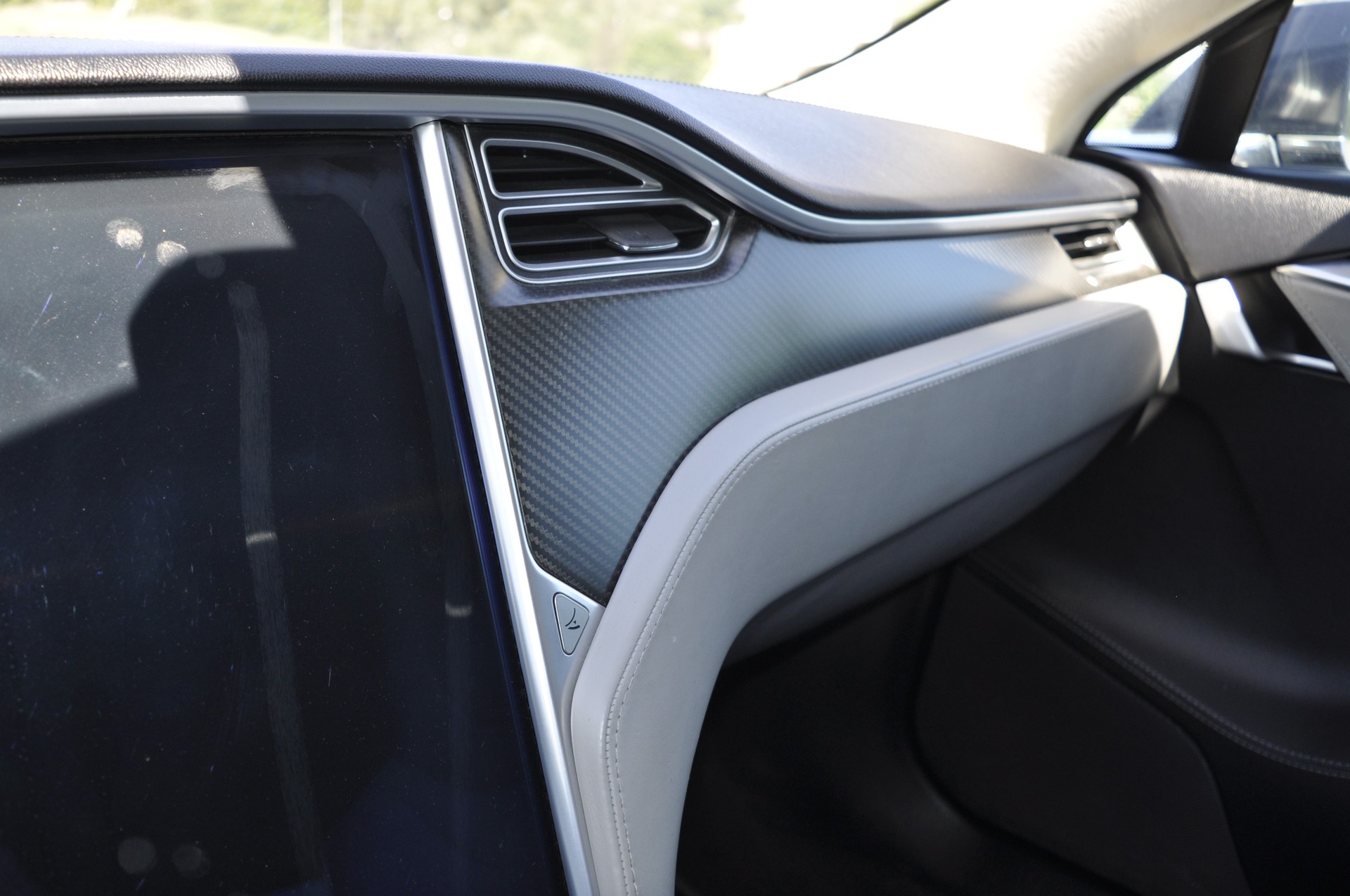 TESLA Model S 85 Performance-image-10