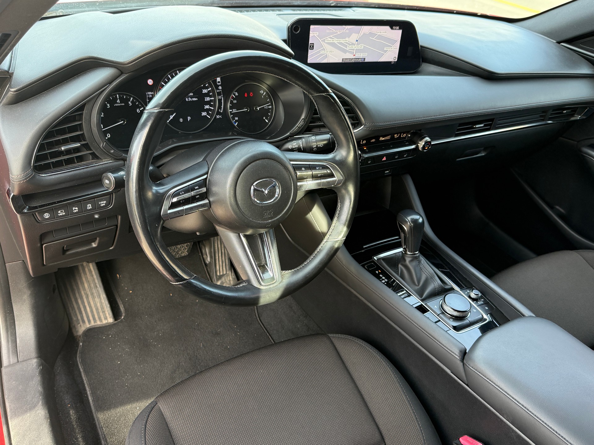 MAZDA 3 Hatchback SKYACTIV-G M Hybrid 122 Ambition Automat-image-16