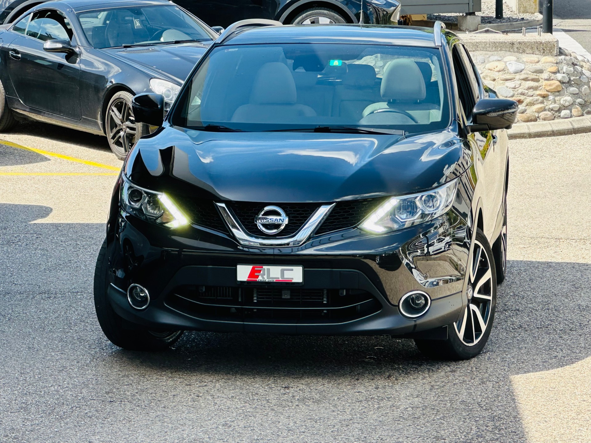 NISSAN Qashqai 1.6 dCi tekna Xtronic CVT-image-1