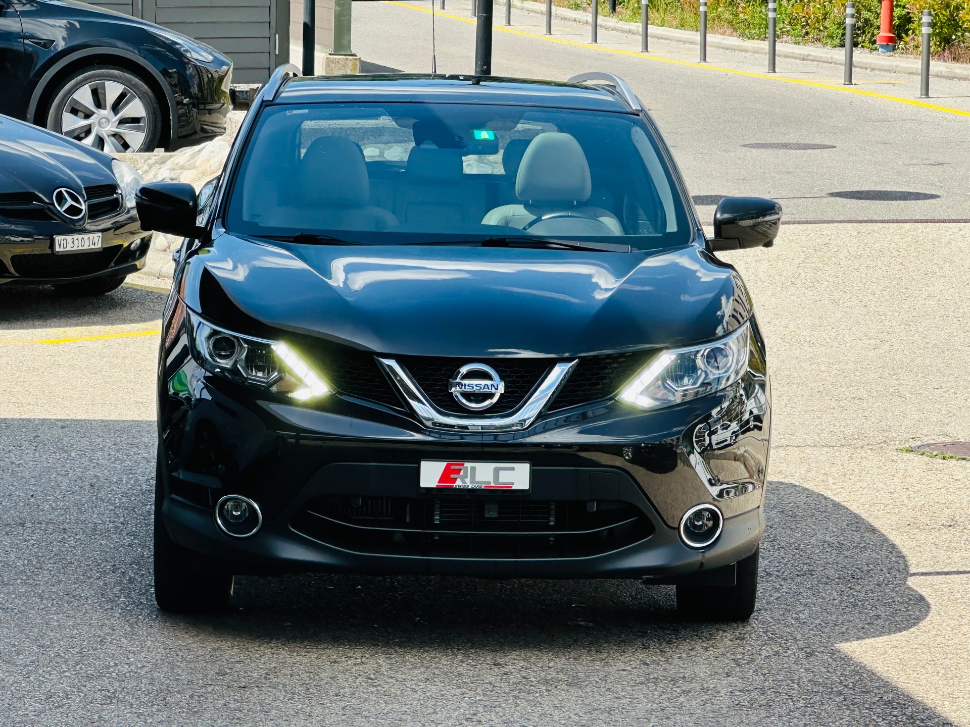 NISSAN Qashqai 1.6 dCi tekna Xtronic CVT-image-2