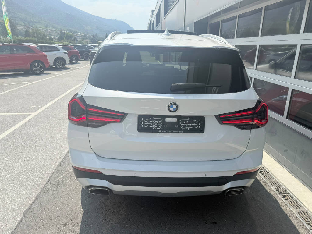 BMW X3 30d xDrive - CH-image-5