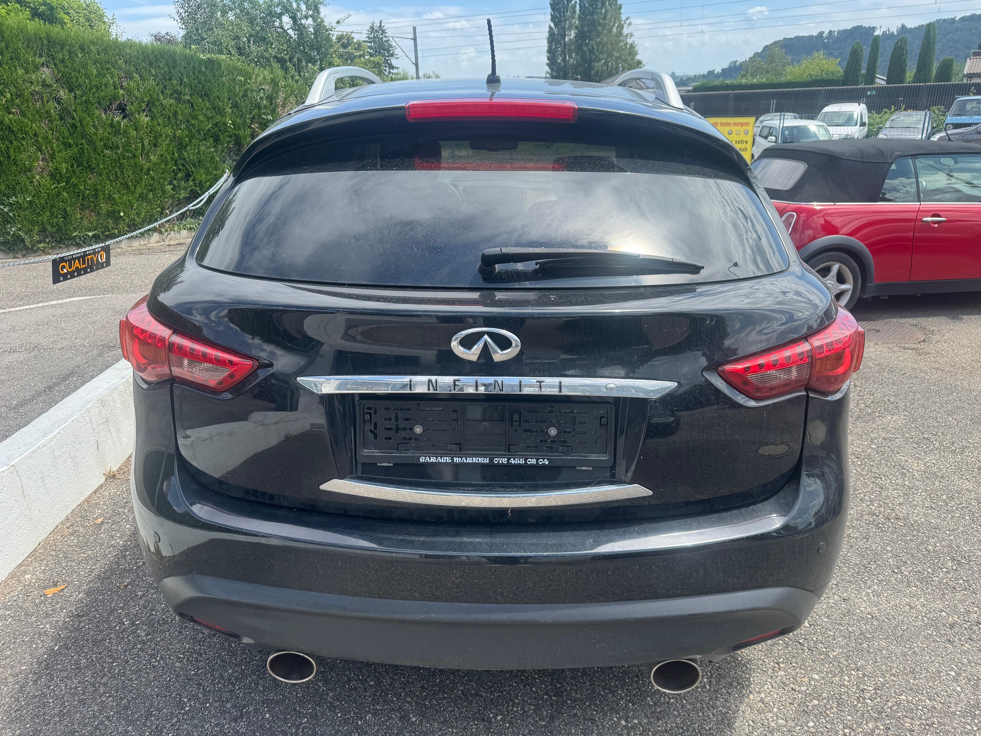 INFINITI FX37 S AWD Automatic-image-3