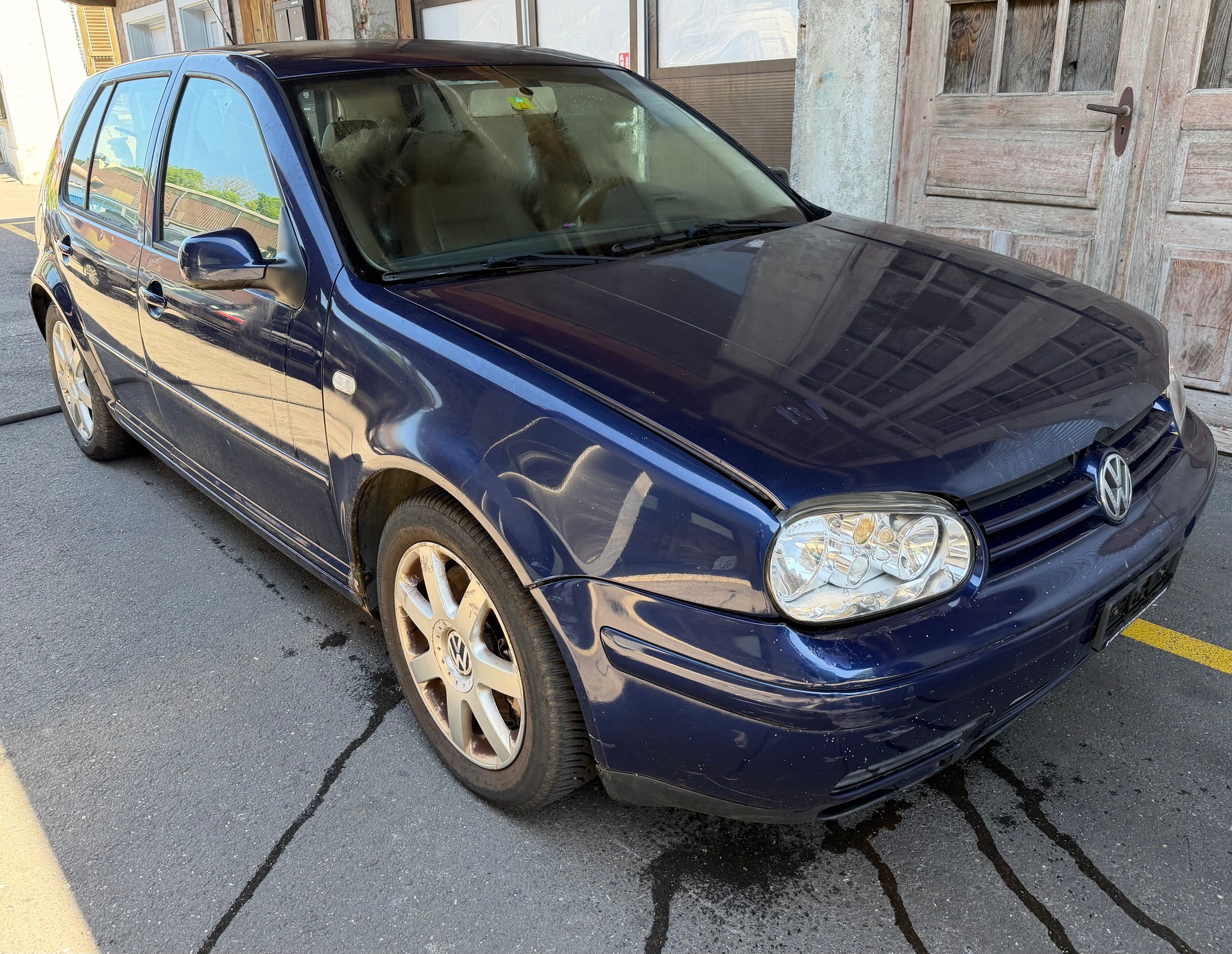 VW Golf 2.8 Highline 4Motion-image-2