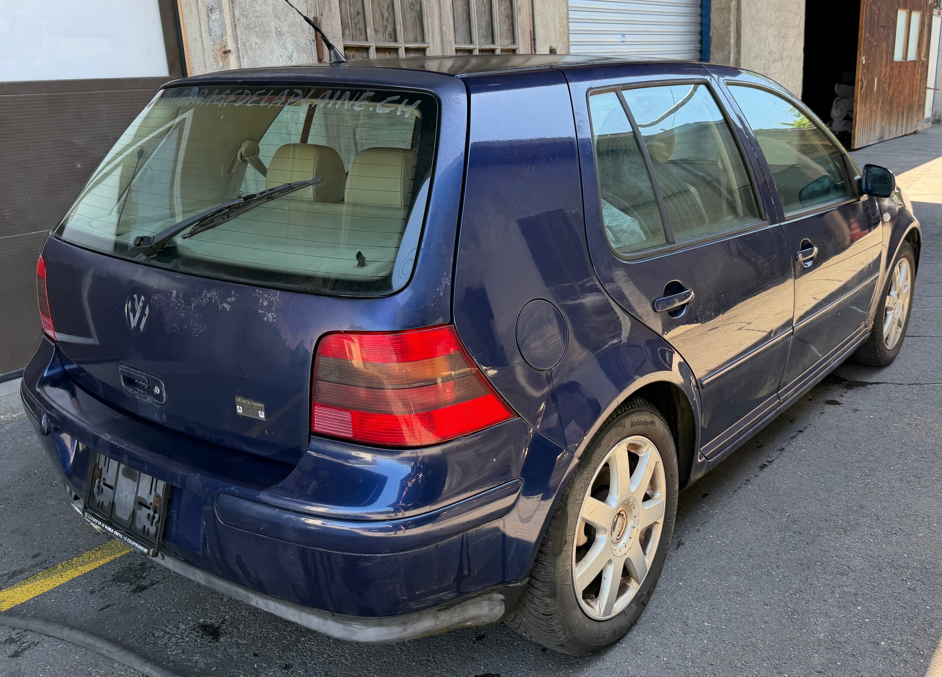 VW Golf 2.8 Highline 4Motion-image-5