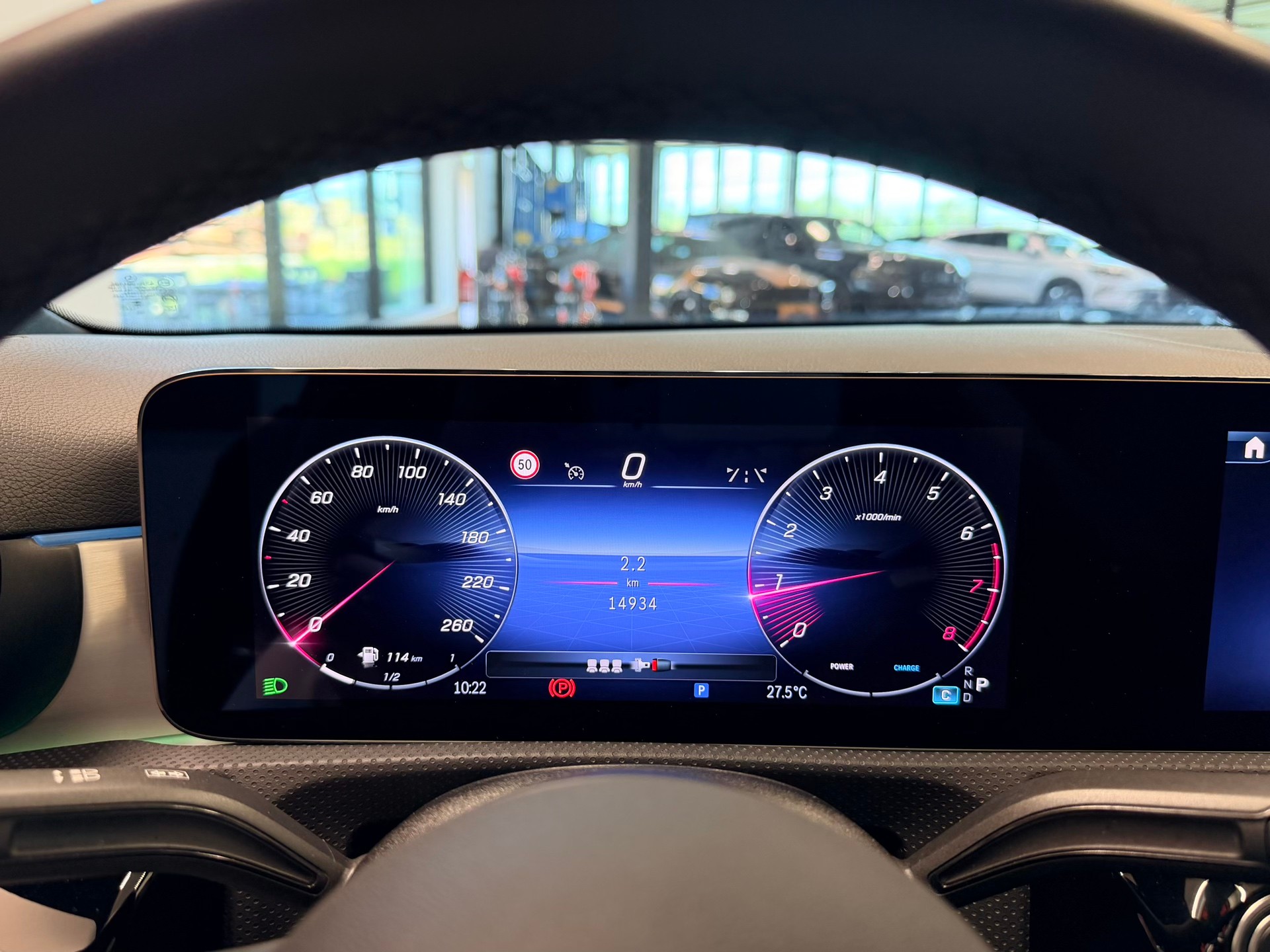 MERCEDES-BENZ A 250 4Matic AMG Line 8G-DCT-image-25