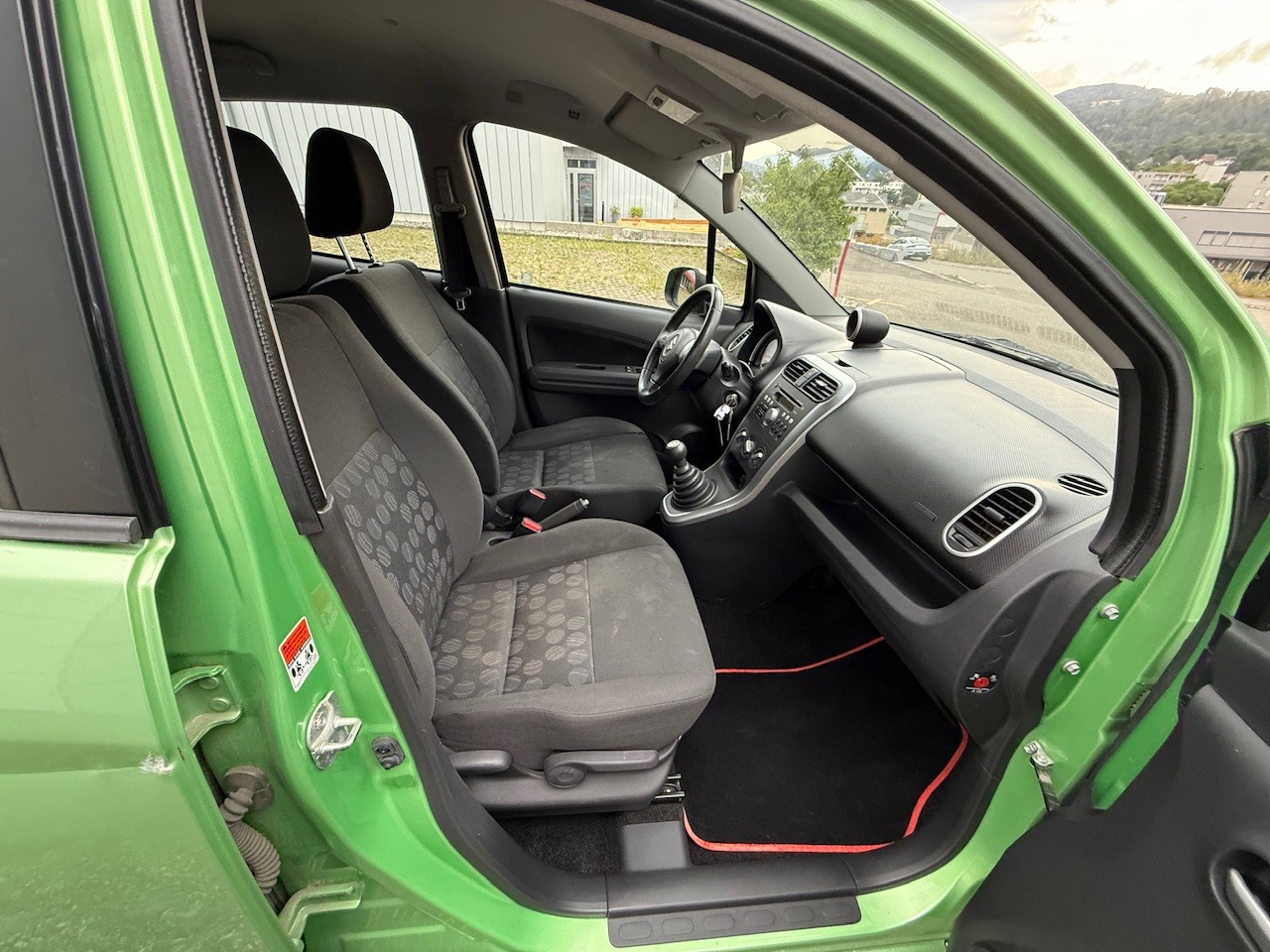 SUZUKI Splash 1.0i 12V GL-image-10