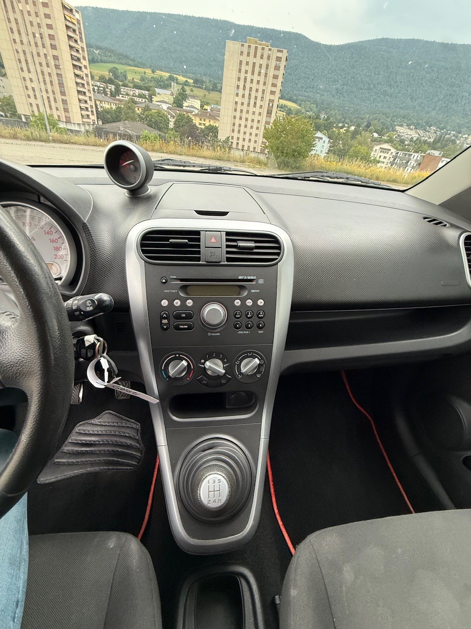 SUZUKI Splash 1.0i 12V GL-image-13