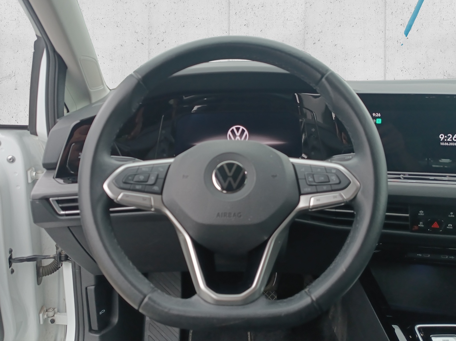 VW Golf 1.4 TSI PHEV Selection-image-9