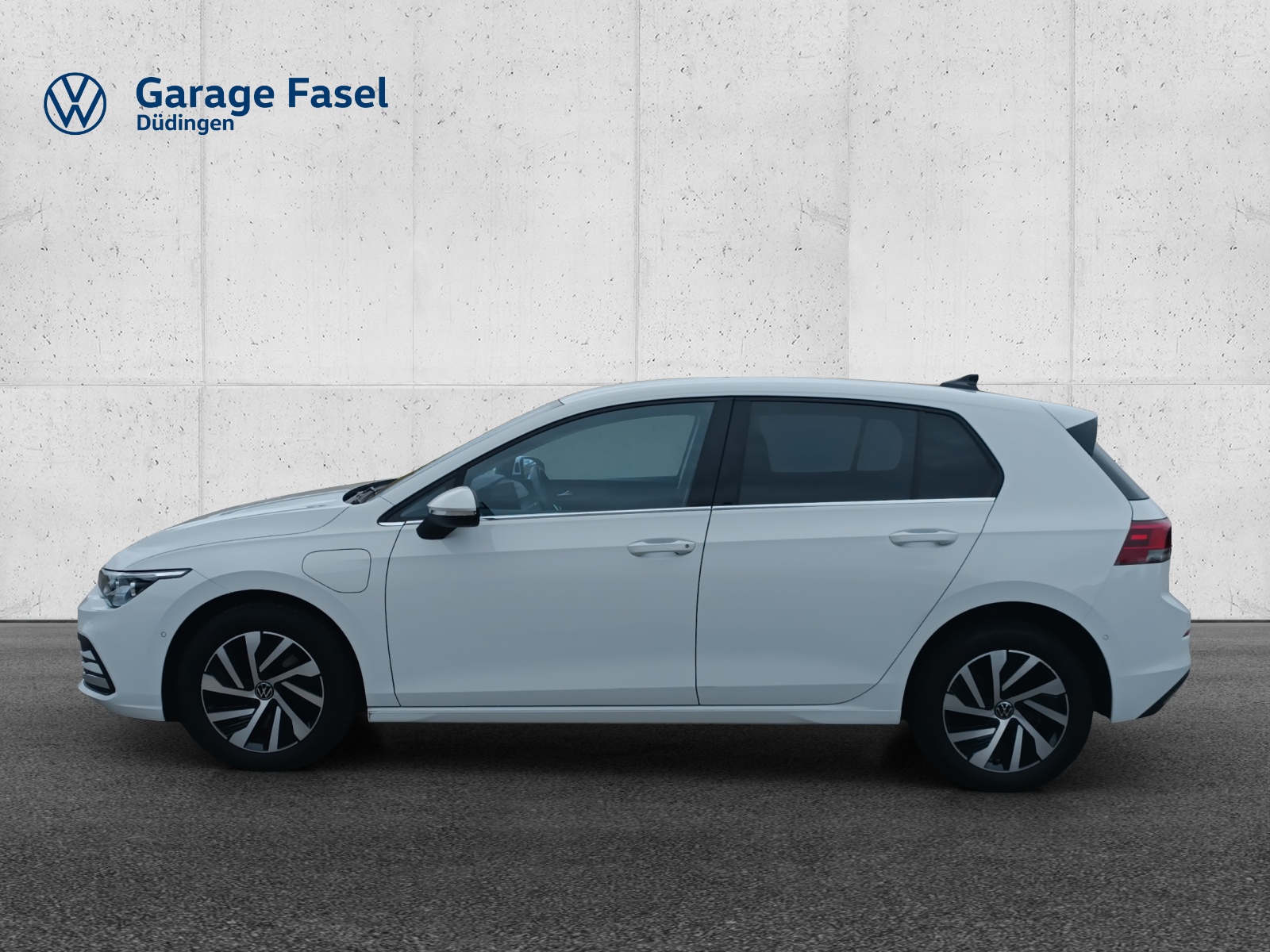 VW Golf 1.4 TSI PHEV Selection-showroom-element-1