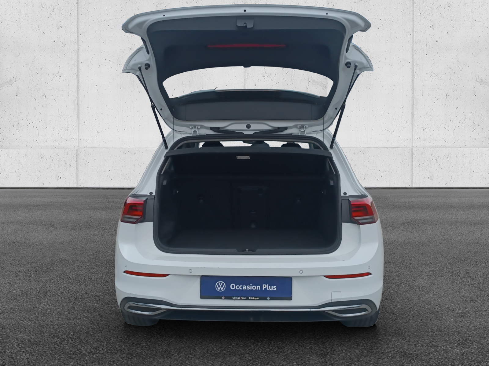 VW Golf 1.4 TSI PHEV Selection-image-14