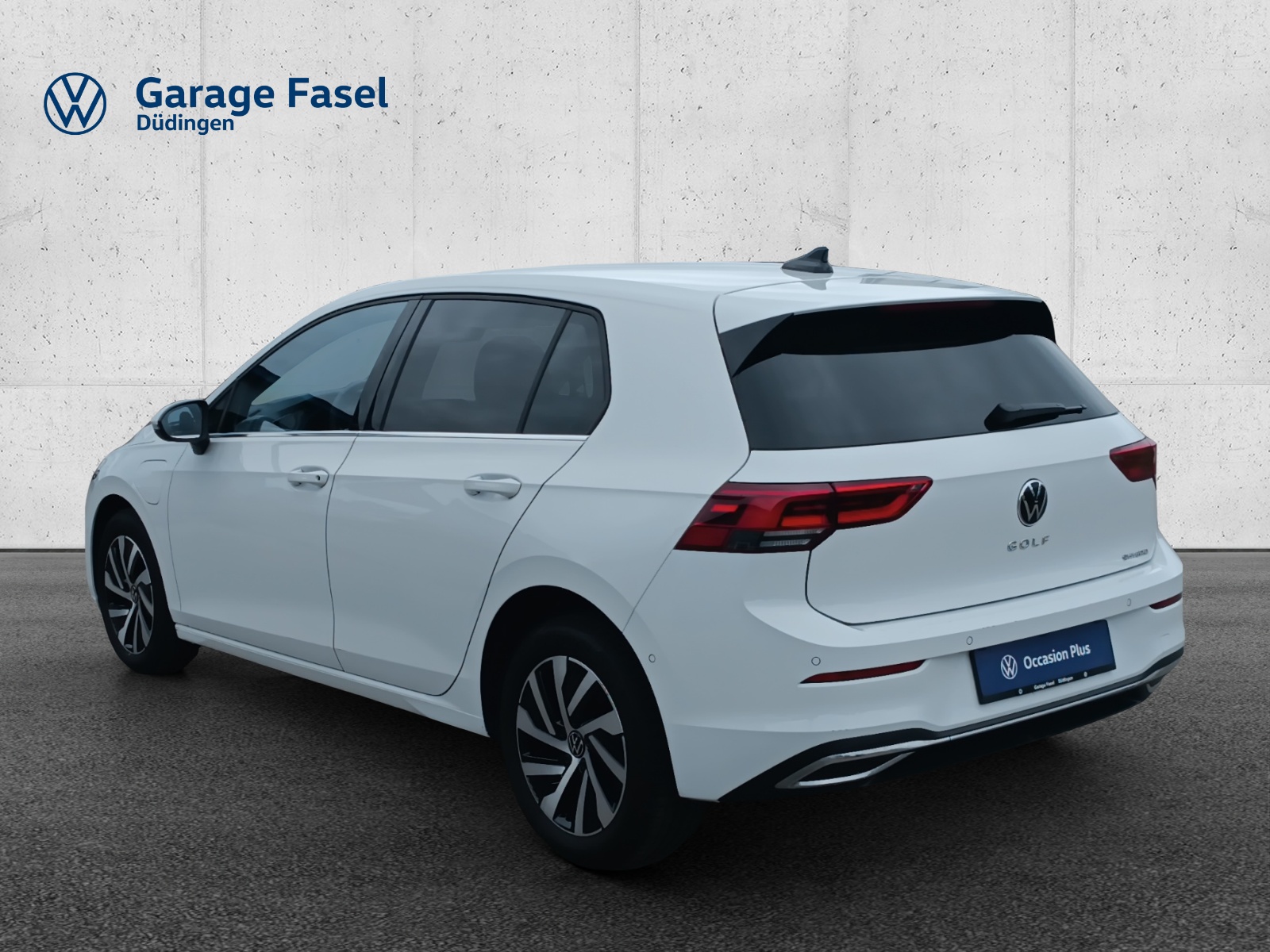 VW Golf 1.4 TSI PHEV Selection-showroom-element-2
