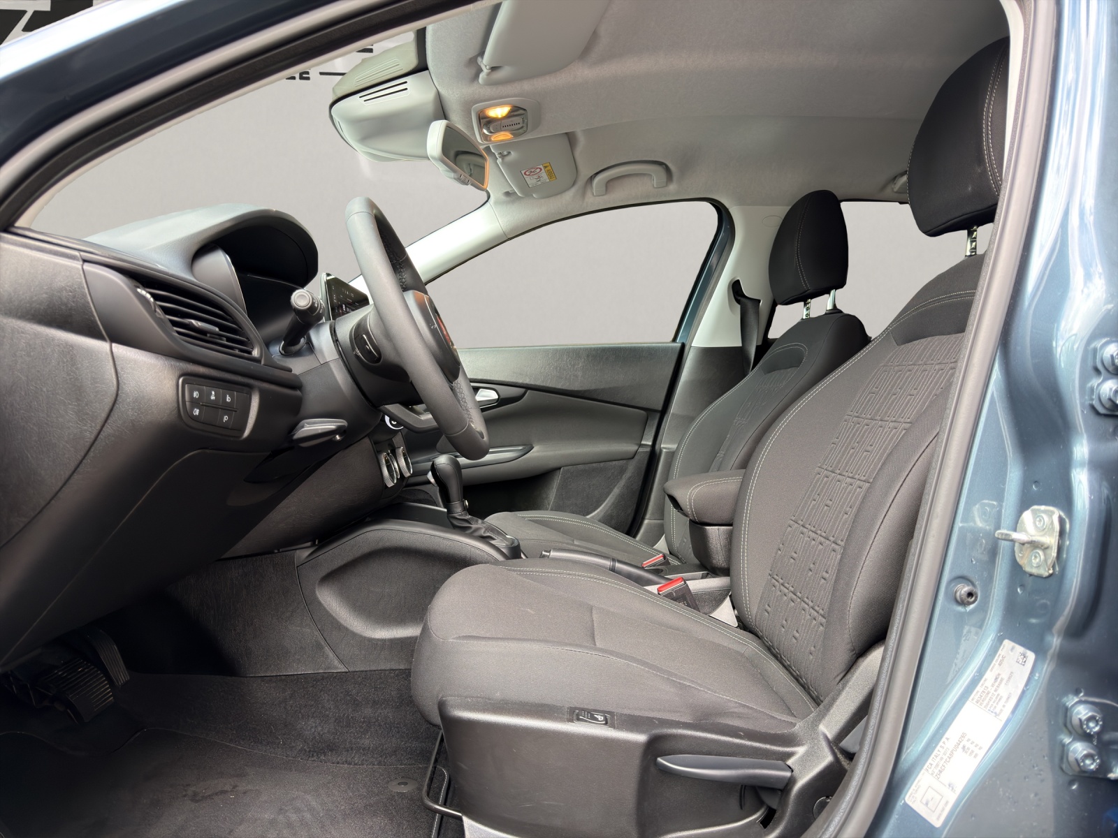 FIAT Tipo 1.5 Hybrid Swiss Edition-image-7