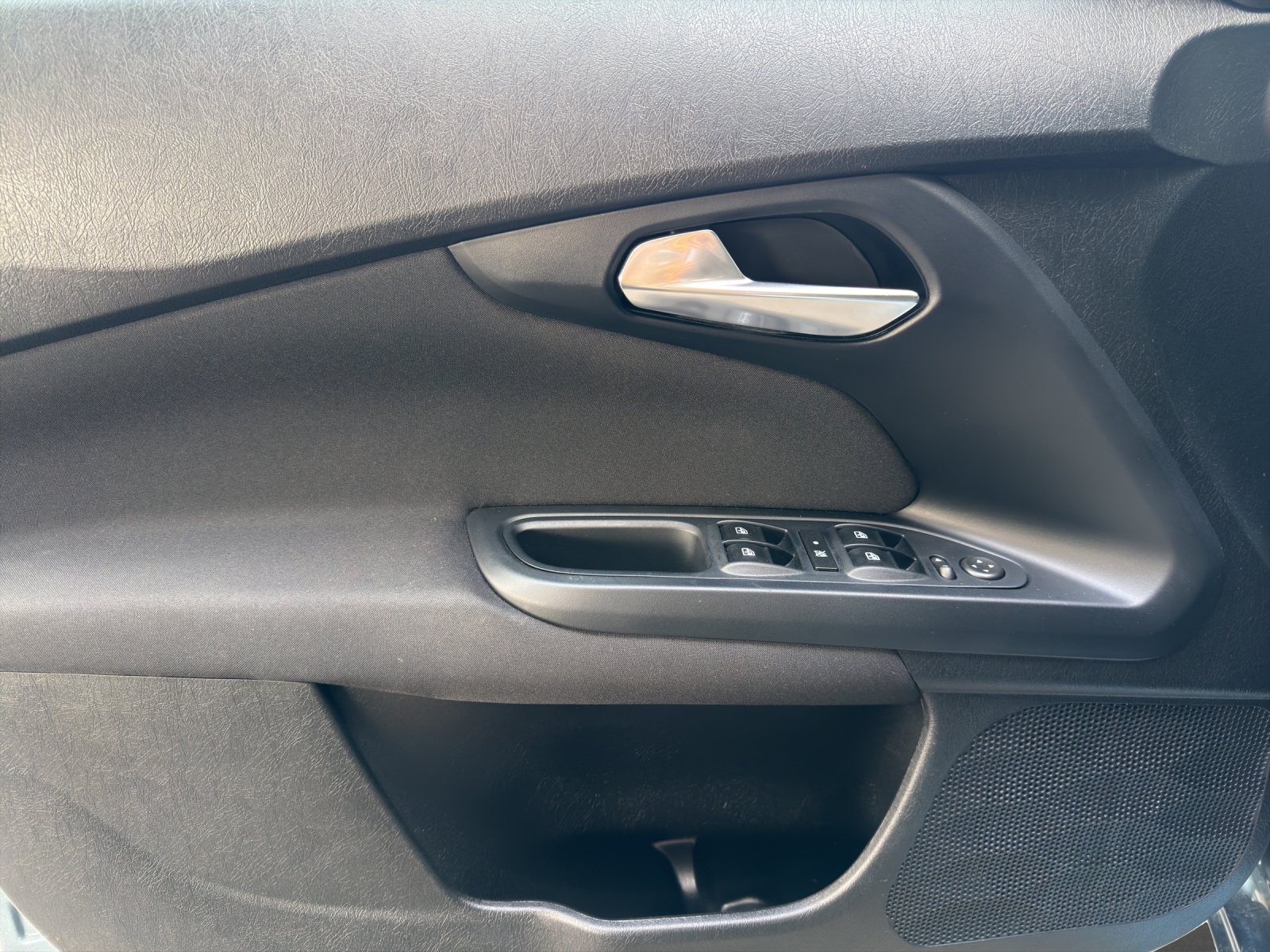 FIAT Tipo 1.5 Hybrid Swiss Edition-image-13