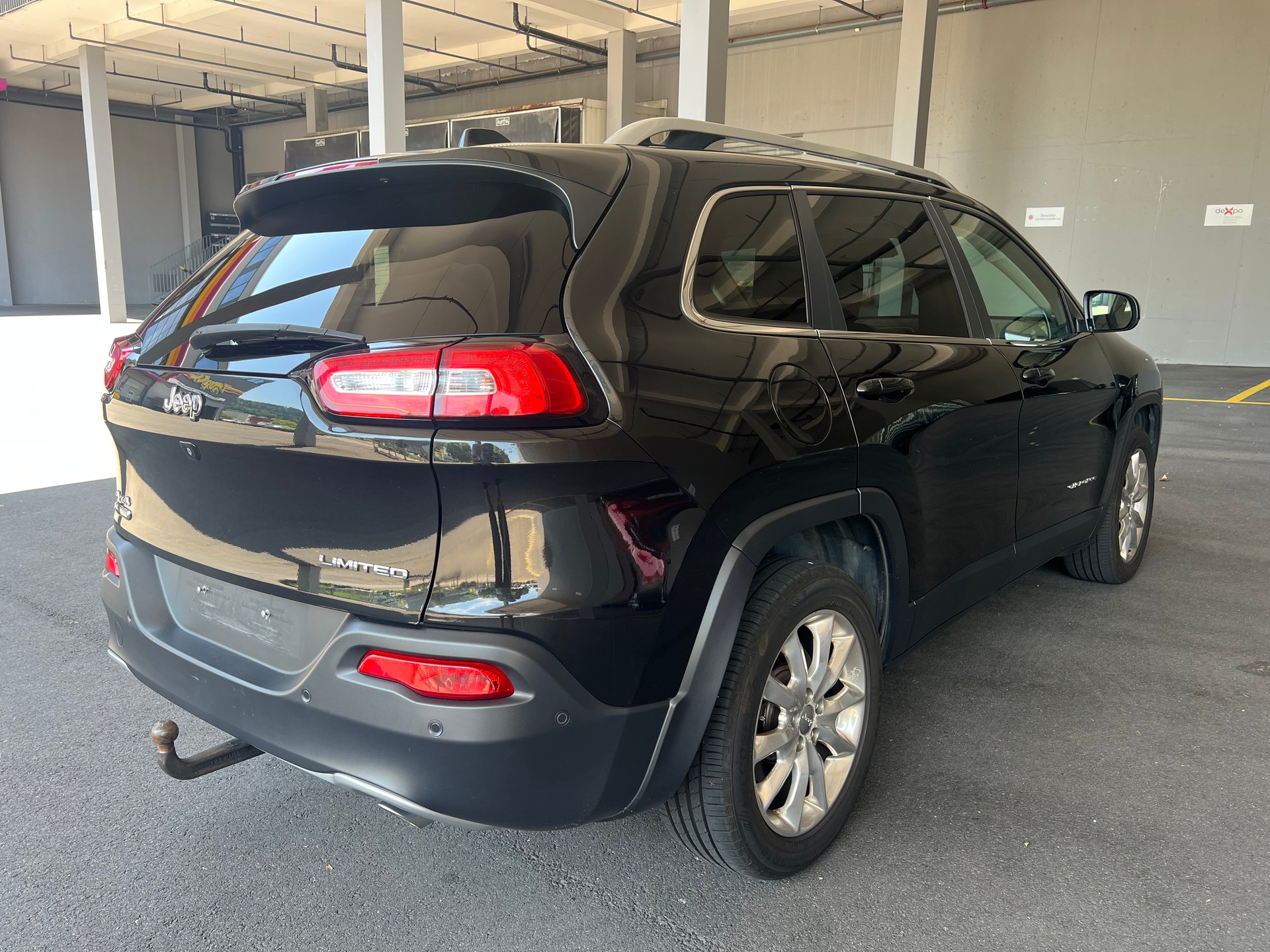 JEEP Cherokee 2.0TD Limited AWD Active Drive II 9ATX-image-4