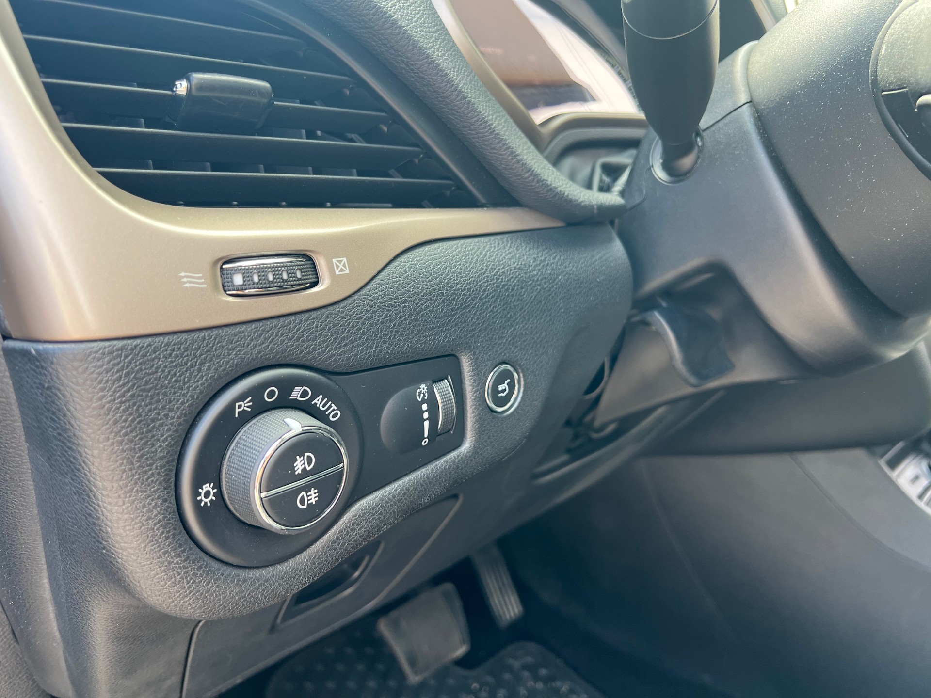 JEEP Cherokee 2.0TD Limited AWD Active Drive II 9ATX-image-17