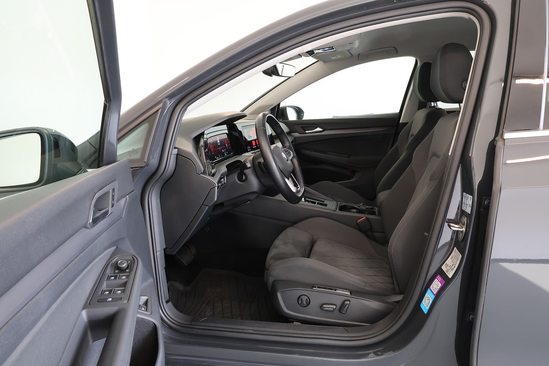 VW Golf 1.4 TSI PHEV Style DSG-image-7