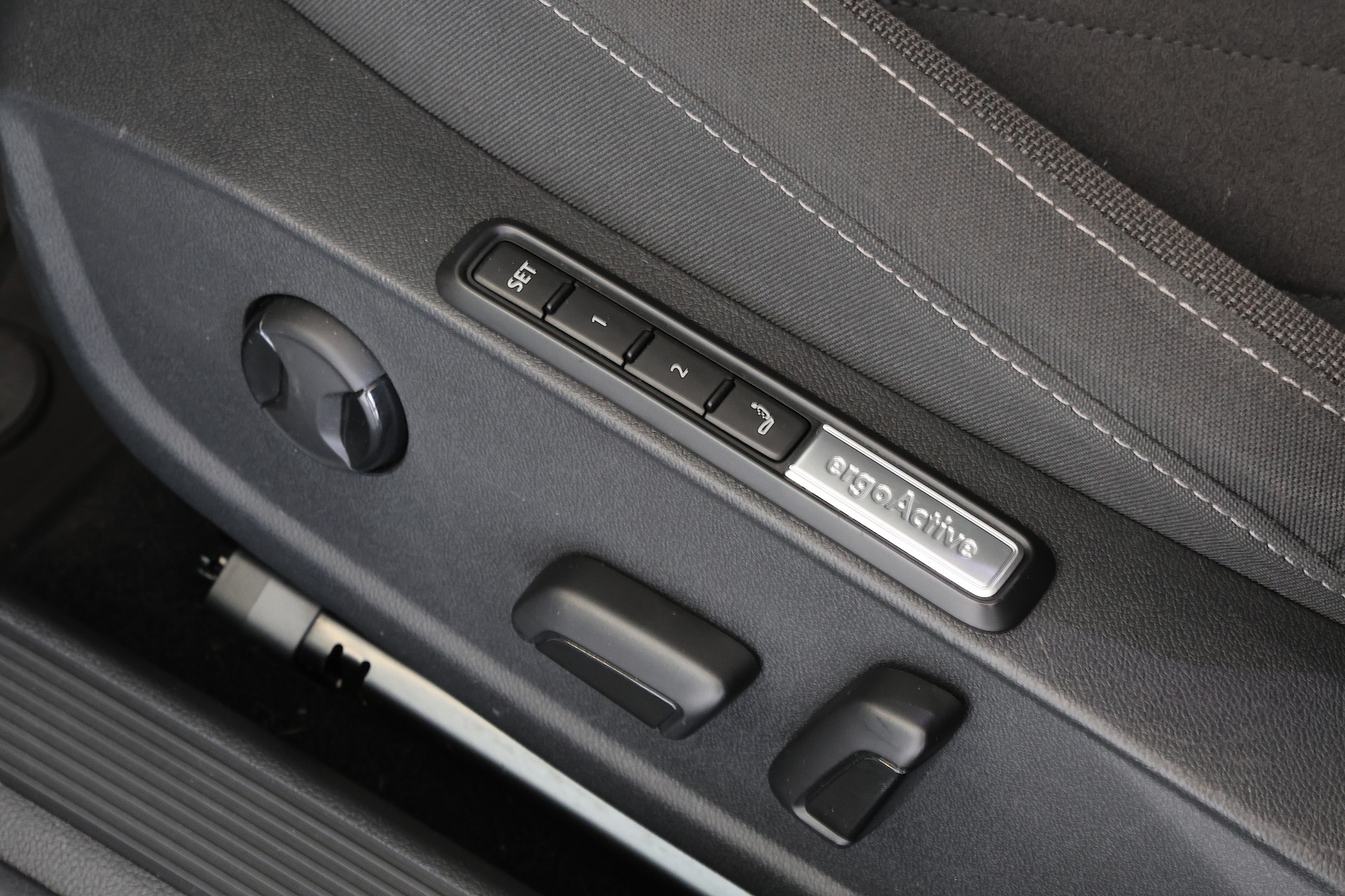 VW Golf 1.4 TSI PHEV Style DSG-image-15