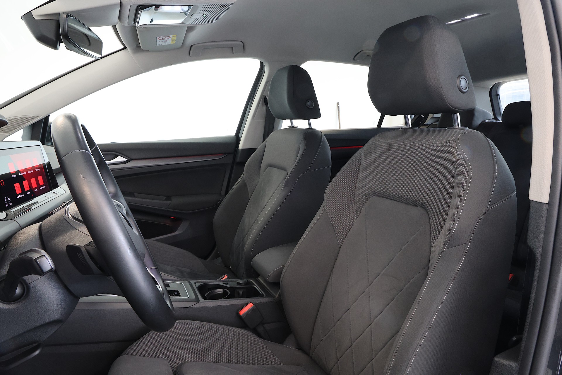 VW Golf 1.4 TSI PHEV Style DSG-image-8