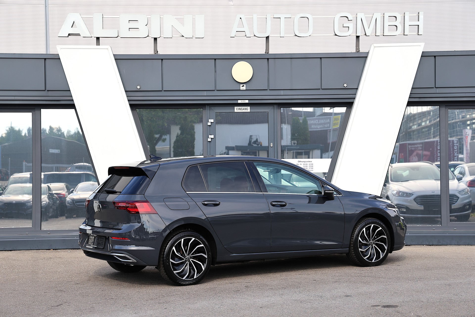 VW Golf 1.4 TSI PHEV Style DSG-showroom-element-3