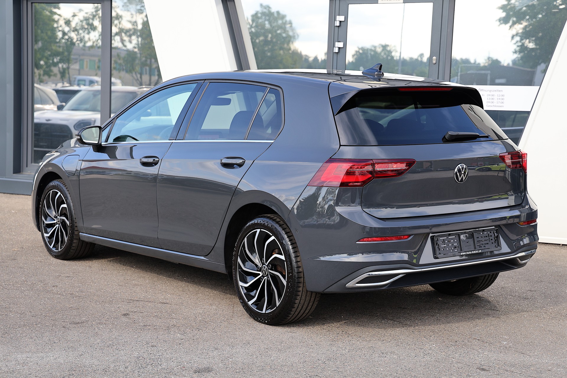 VW Golf 1.4 TSI PHEV Style DSG-image-5