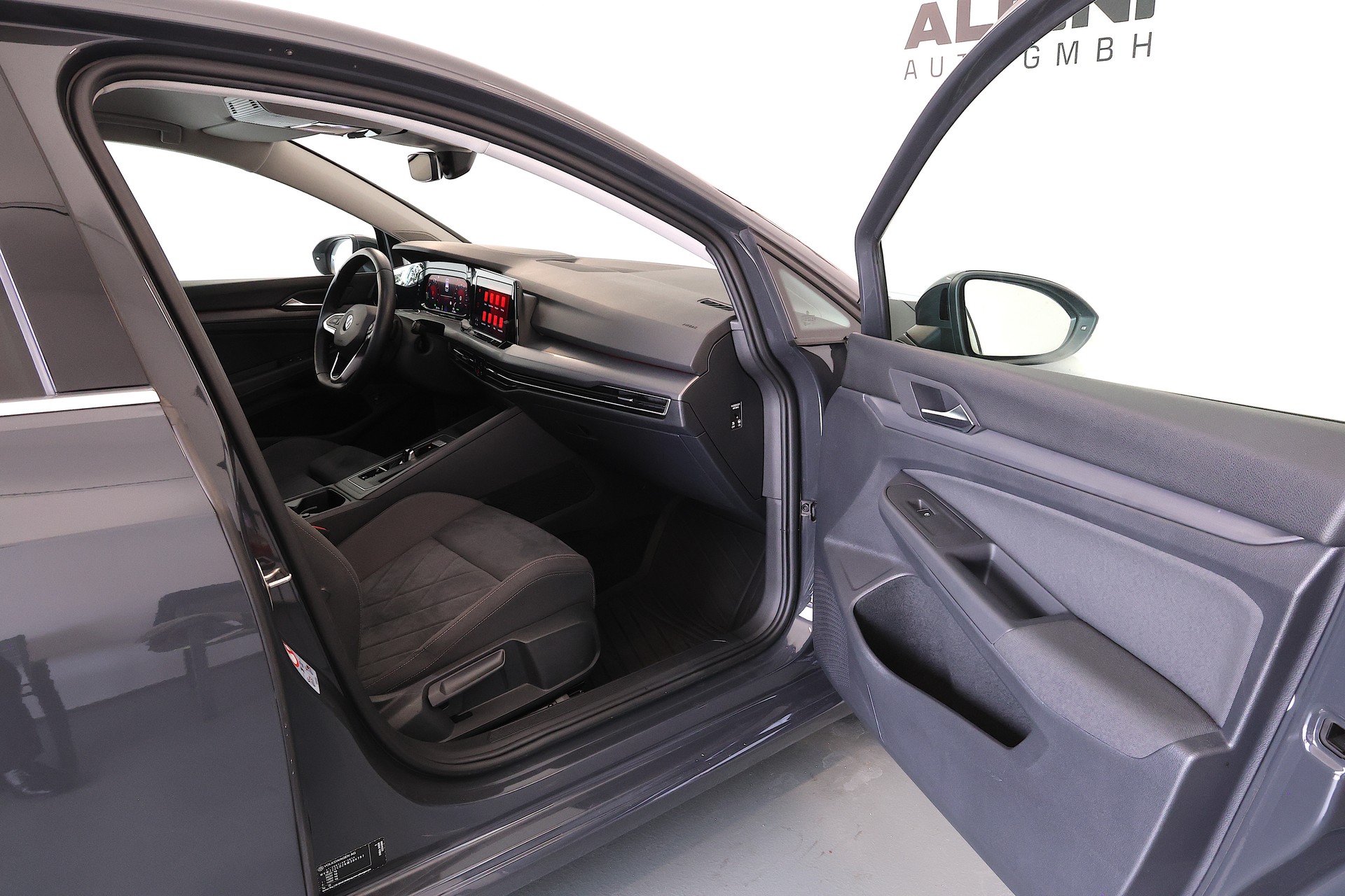 VW Golf 1.4 TSI PHEV Style DSG-image-12