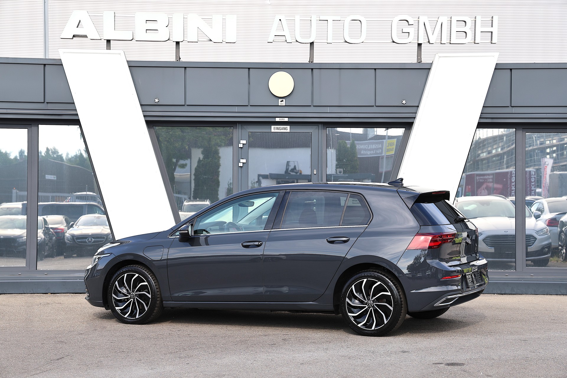 VW Golf 1.4 TSI PHEV Style DSG-image-4