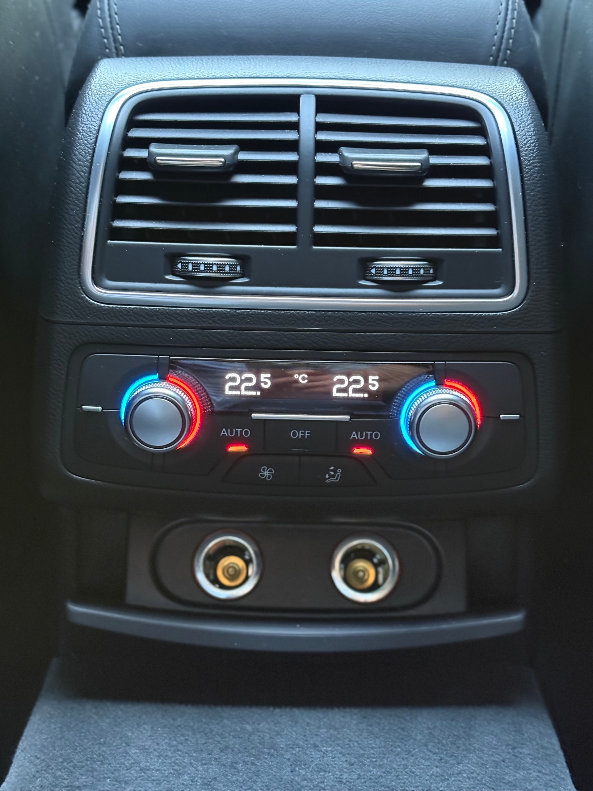 AUDI A6 Avant 3.0 BiTDI V6 qu. competition tiptronic-image-12
