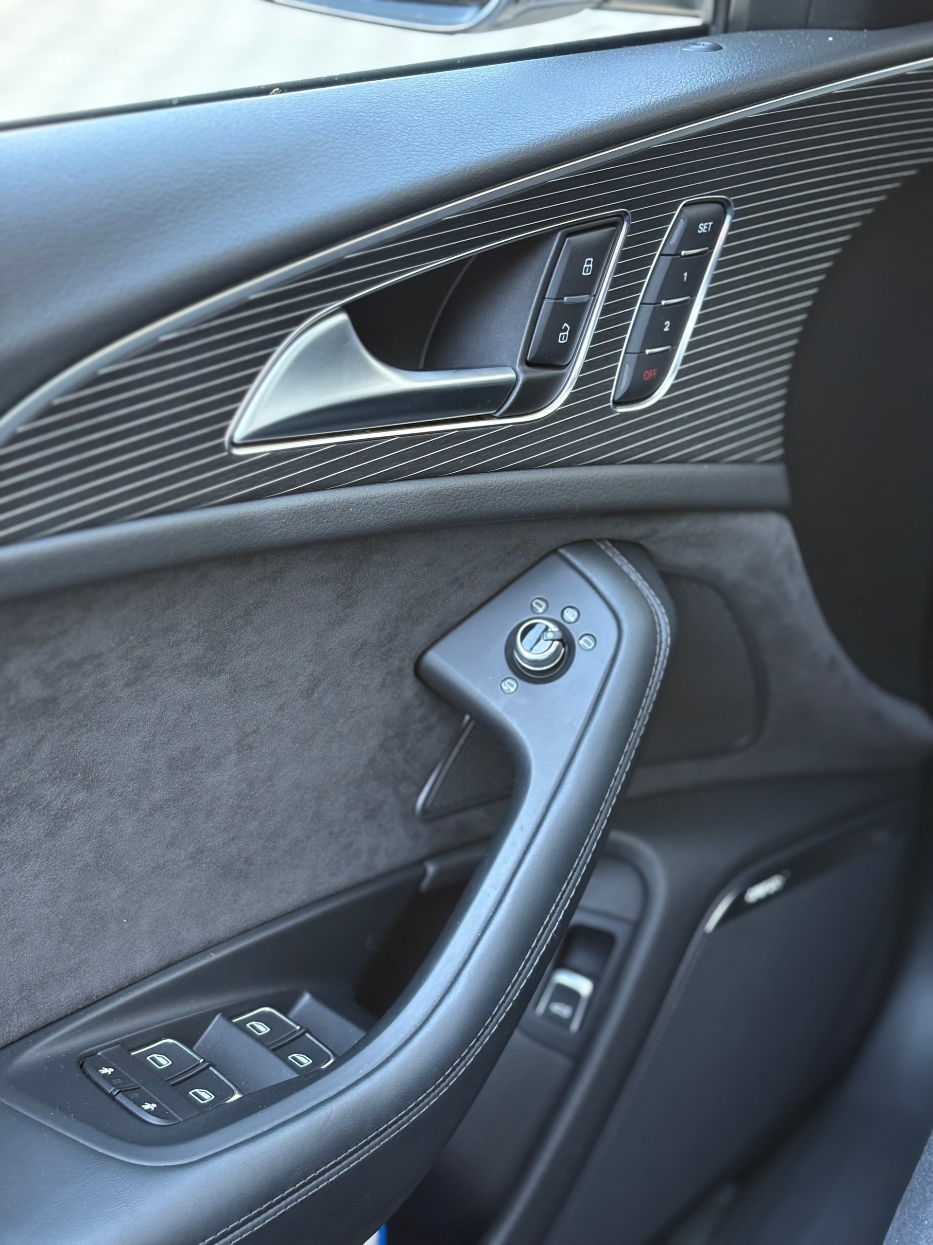AUDI A6 Avant 3.0 BiTDI V6 qu. competition tiptronic-image-13