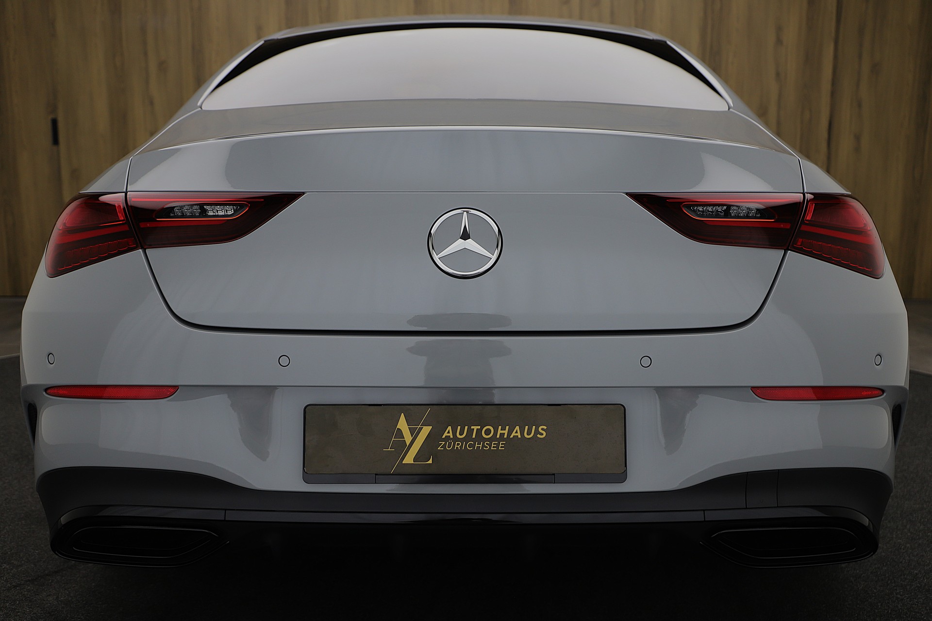 MERCEDES-BENZ CLA 200 d 7G-DCT AMG Line Night Edition-image-3