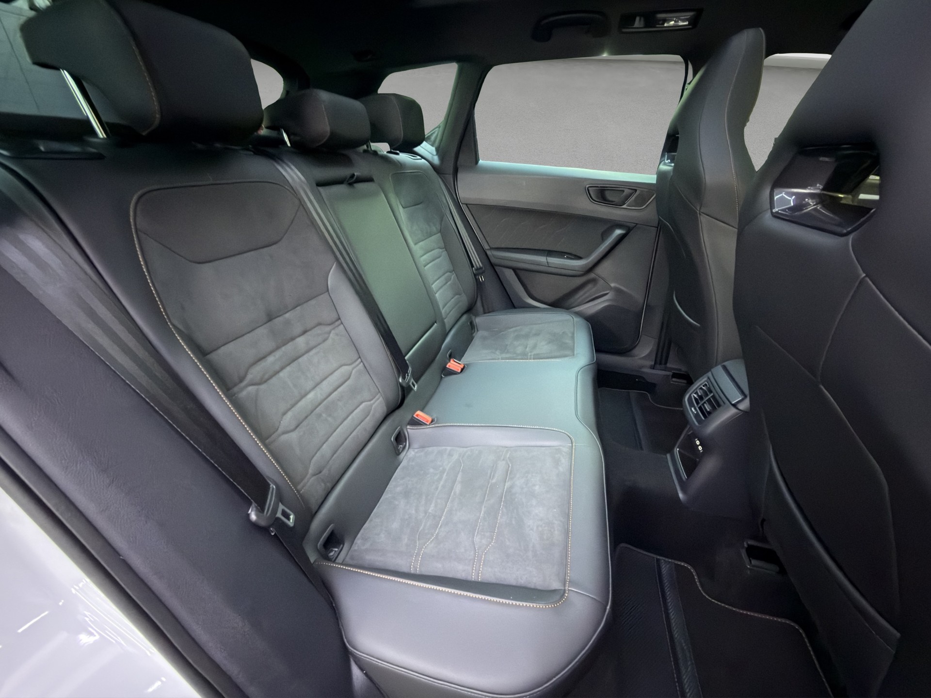 CUPRA Ateca 2.0TSI VZ 4Drive DSG-image-14