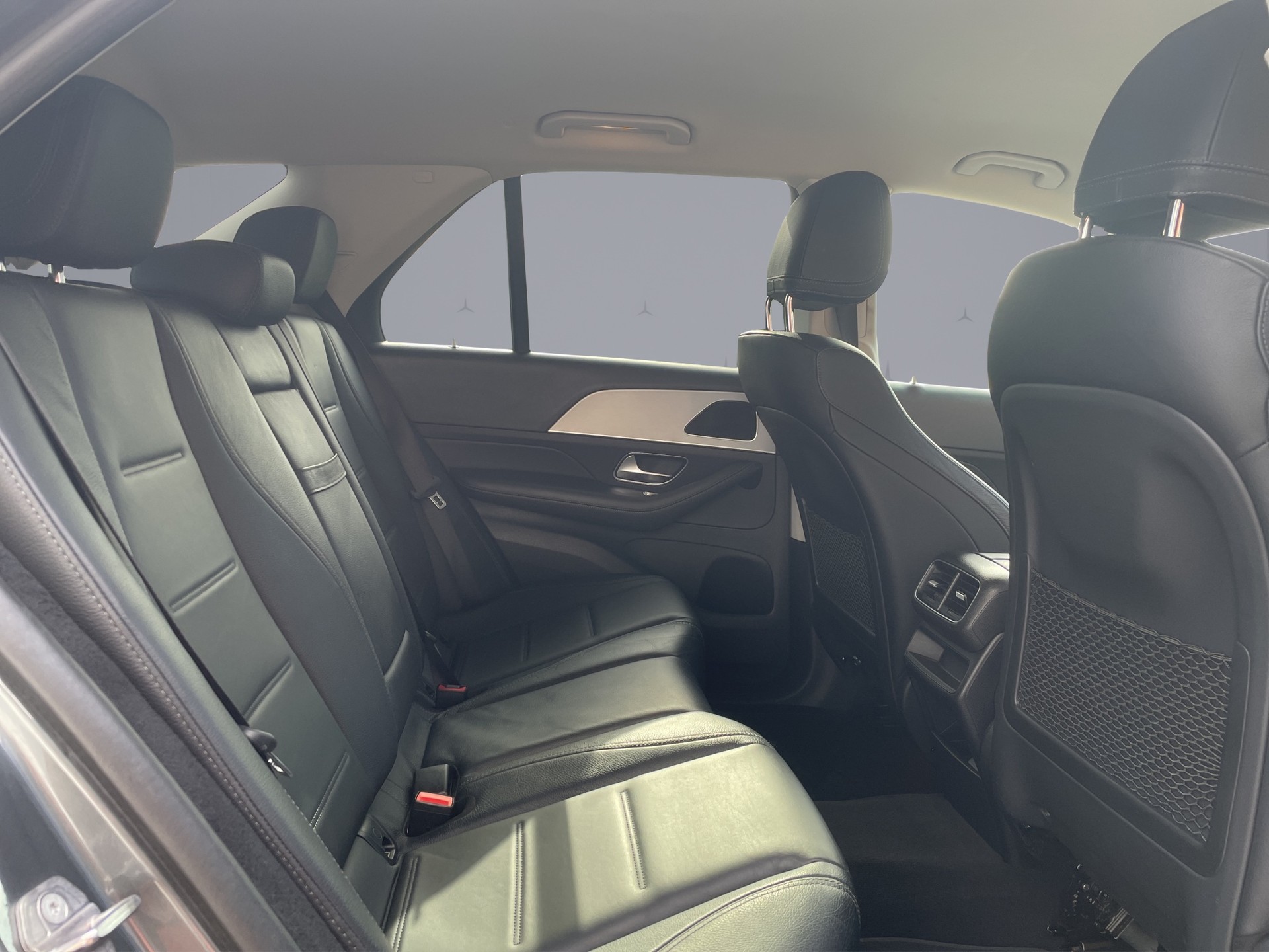 MERCEDES-BENZ GLE 450 AMG Line 4matic-image-17