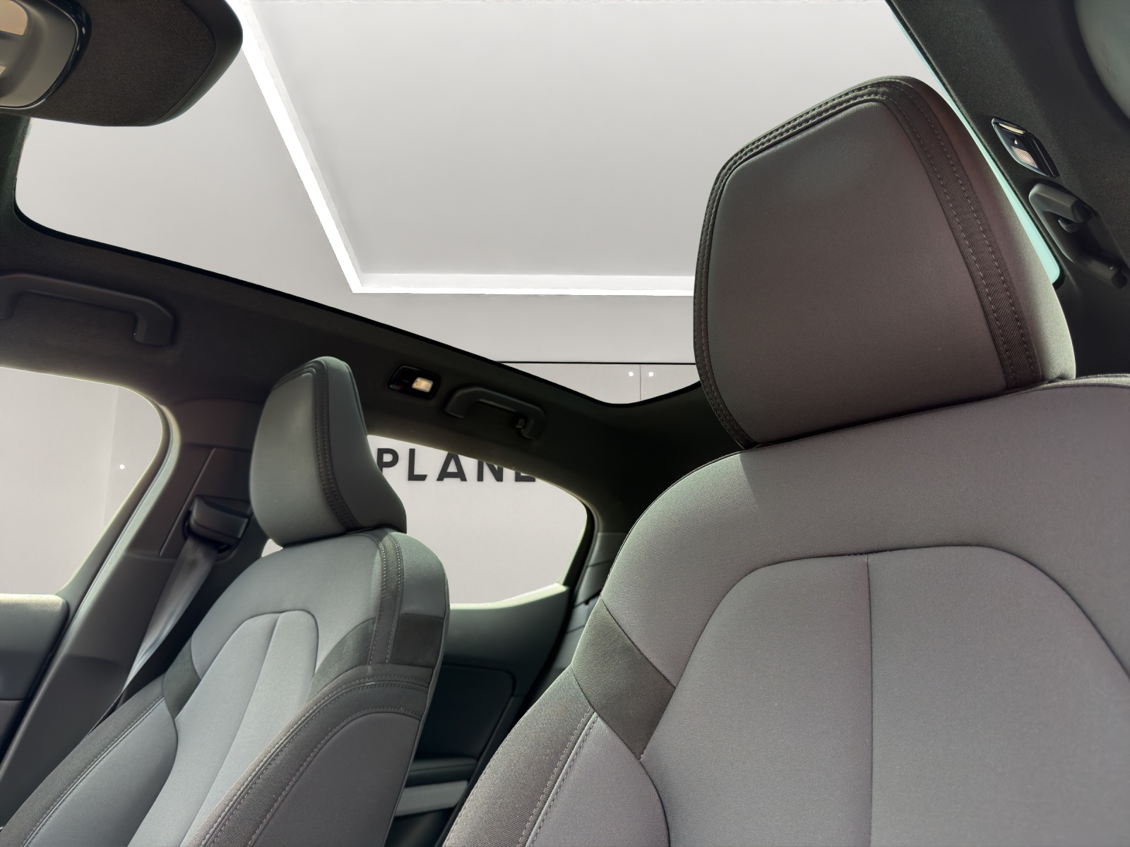 POLESTAR 2 Long Range Dual Motor-image-9