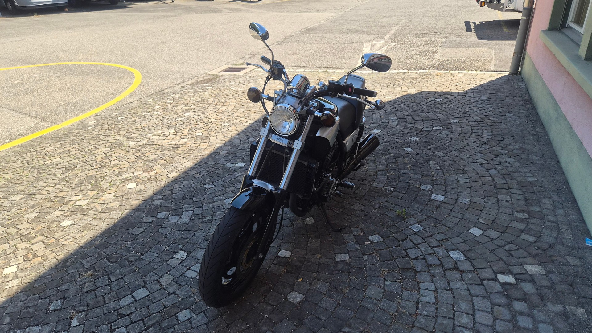 YAMAHA V-Max VMX 1200-image-5