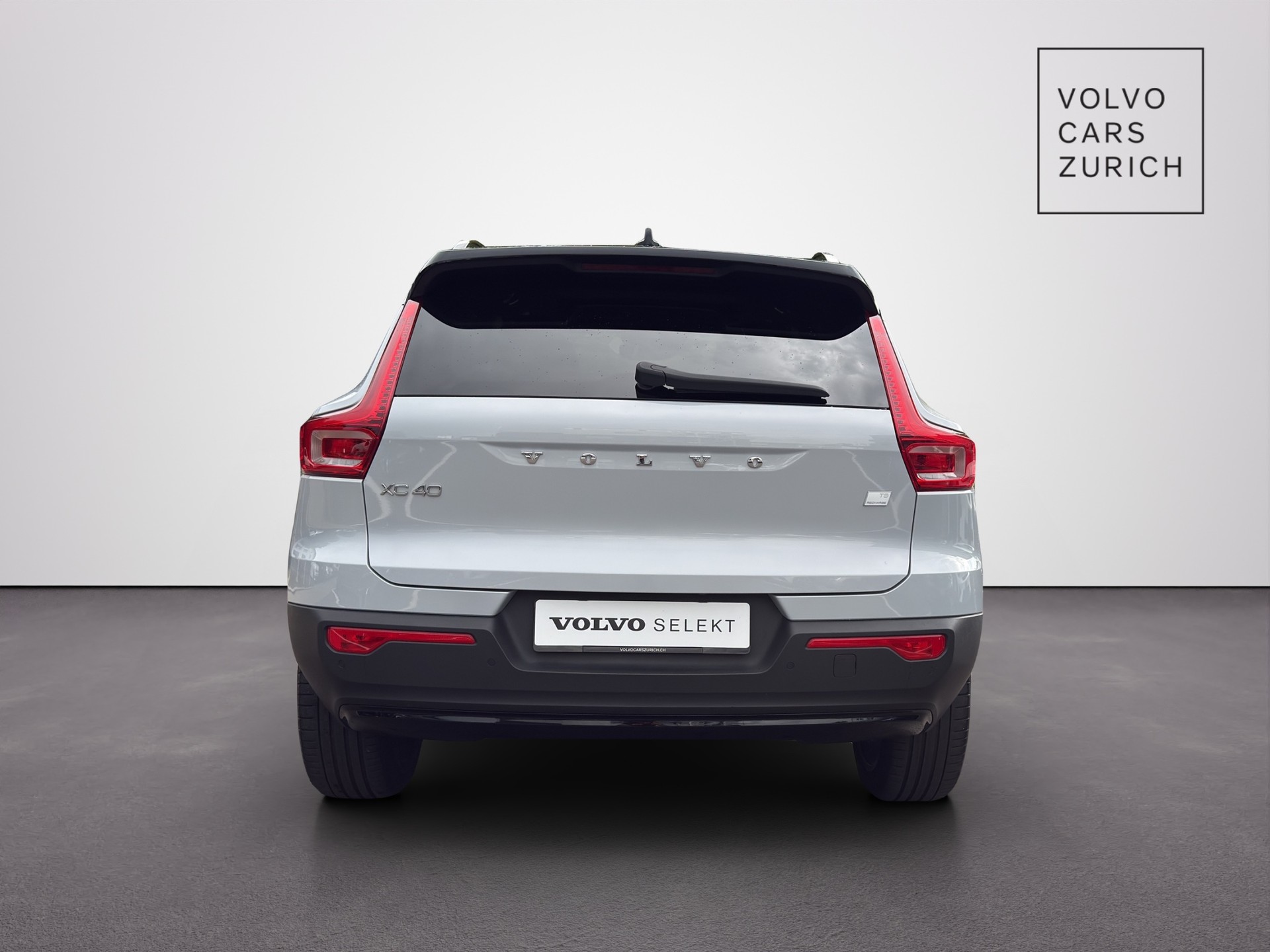 VOLVO XC40 1.5 T5 PiH R-Design-image-5