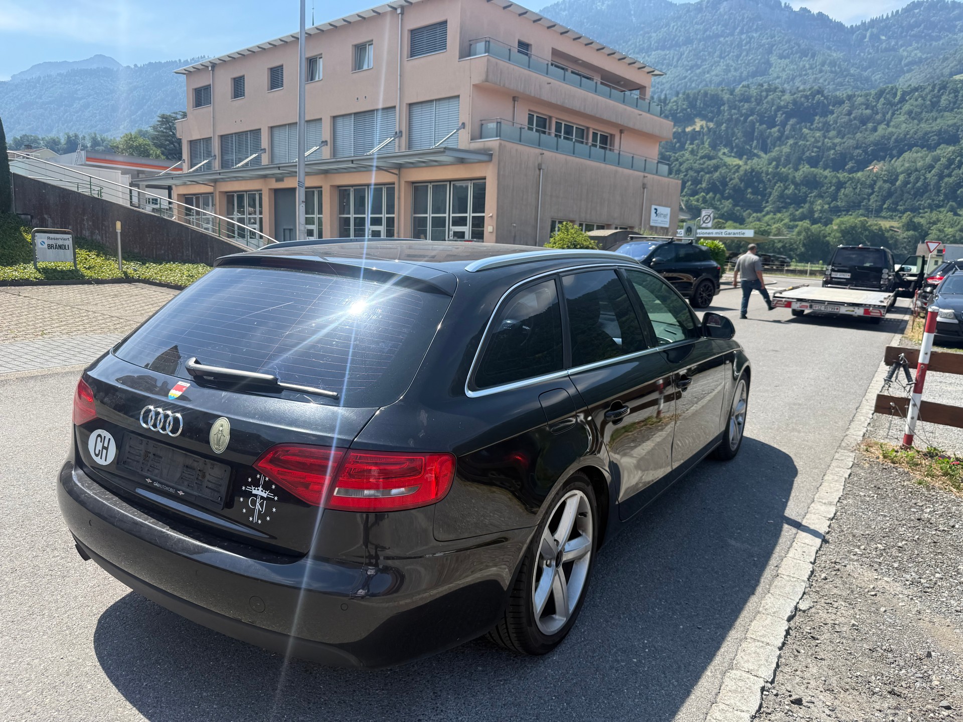 AUDI A4 Avant 1.8 TFSI-image-2