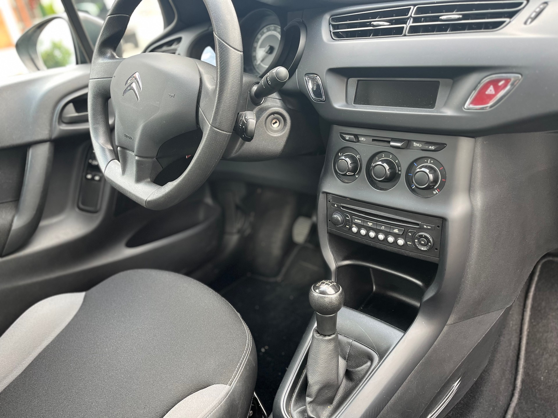 CITROEN Limousine KM106000 Benzin Jg.2016 Euro B6b-image-12