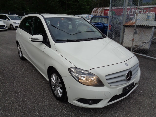 MERCEDES-BENZ B 200 CDI-image-0
