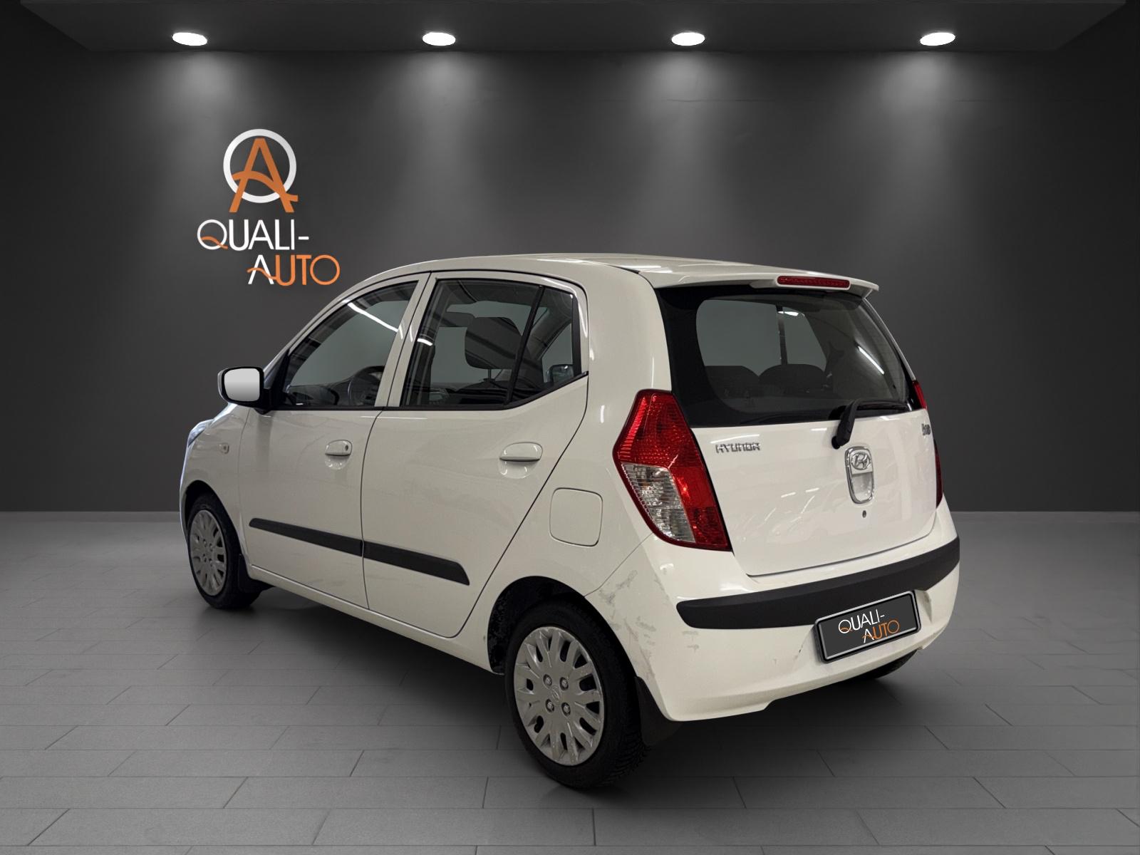 HYUNDAI i10 1.1 Style-image-3