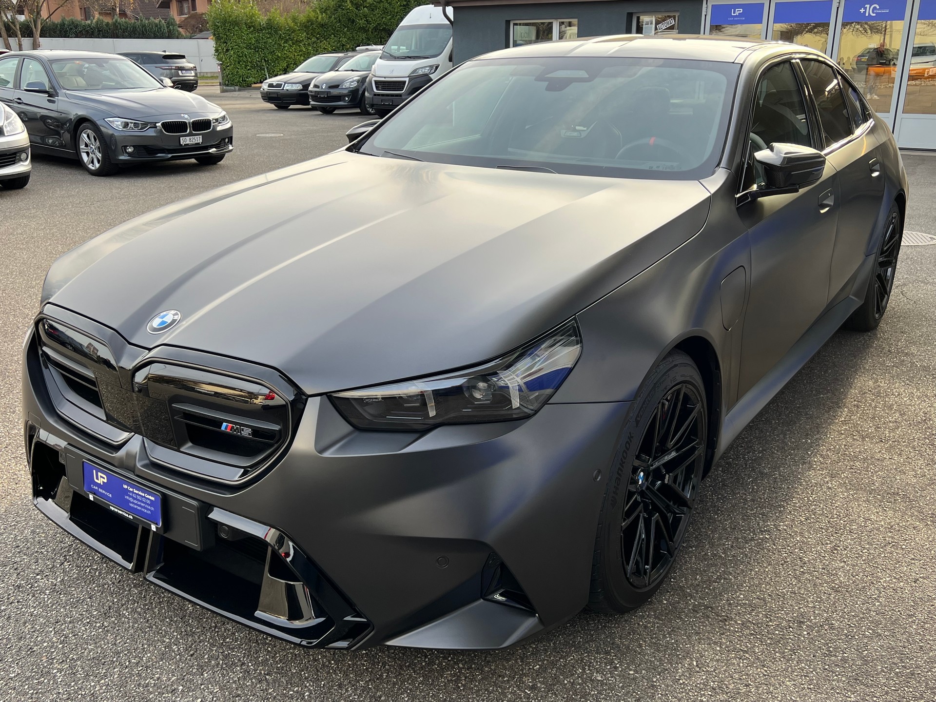 BMW M5 xDrive-image-1
