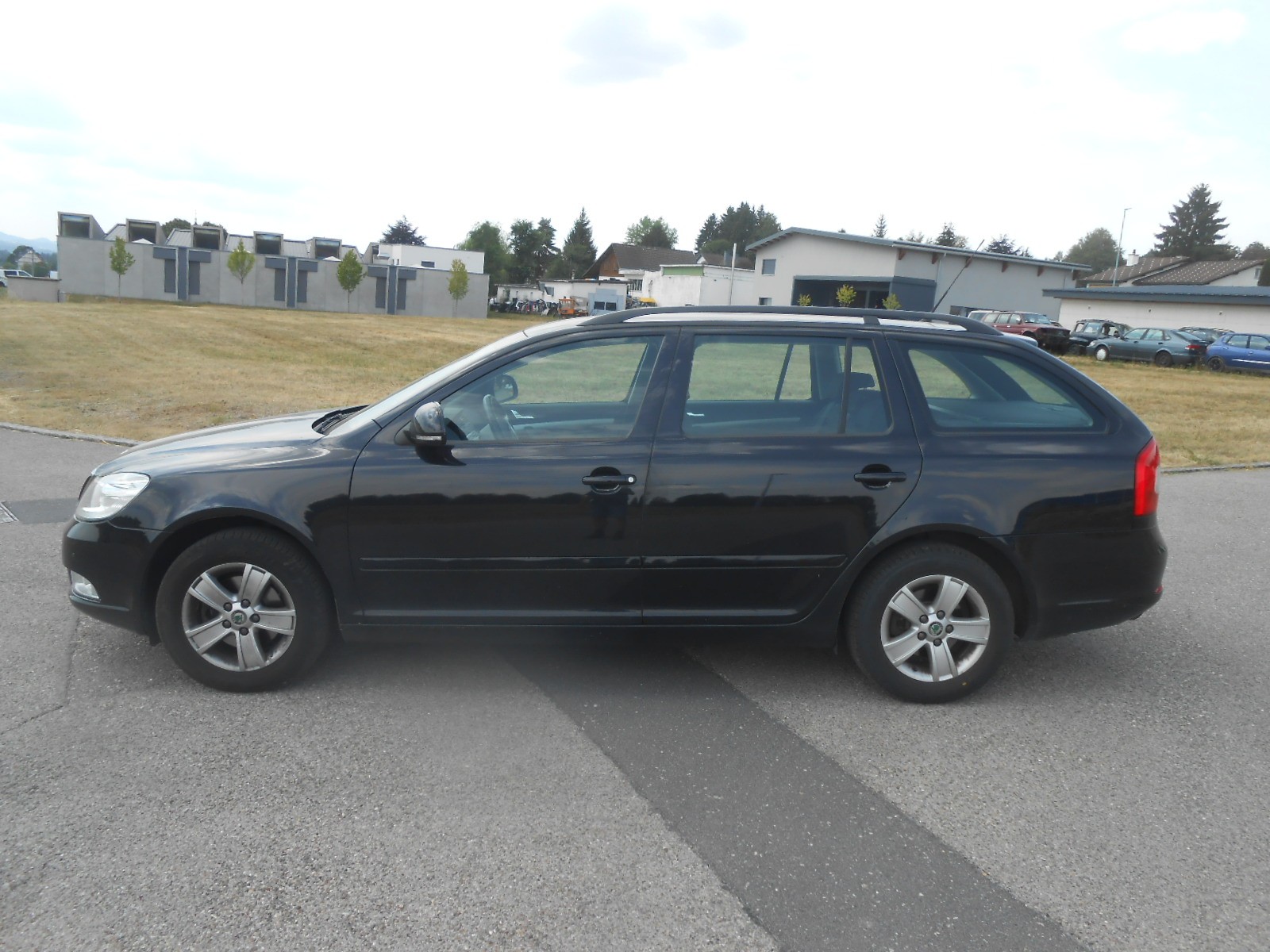 SKODA Octavia Combi 1.8 TSI Adventure 4x4-image-7
