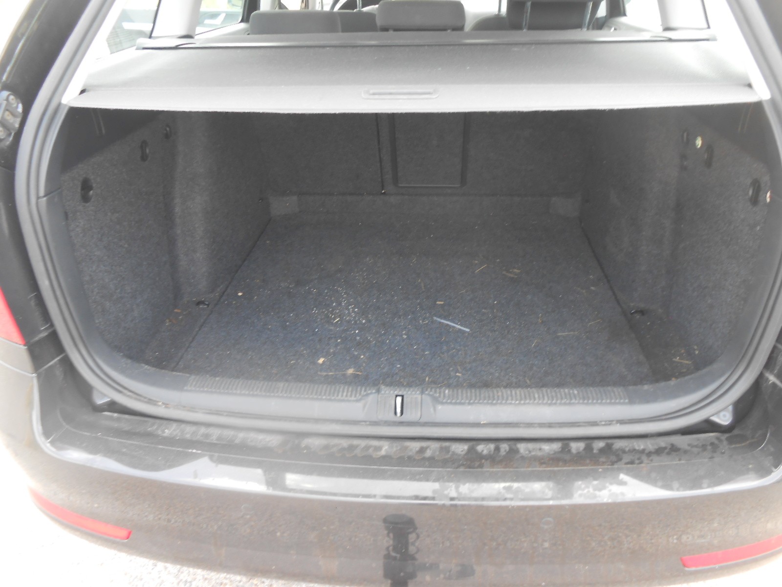 SKODA Octavia Combi 1.8 TSI Adventure 4x4-image-11