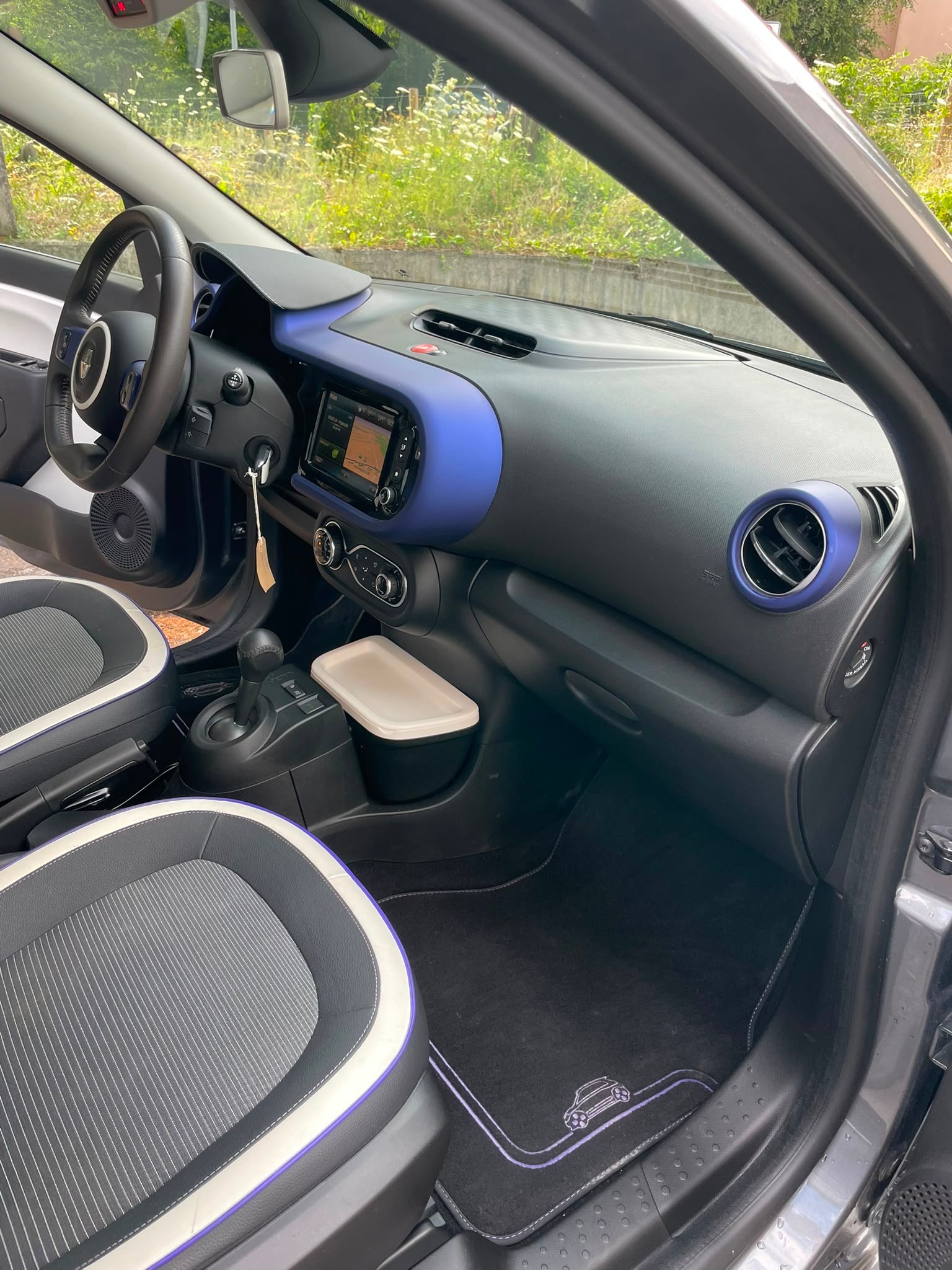 RENAULT Twingo 0.9 Sondermodel Iconic EDC CH-Auto frisch ab MFK-image-13