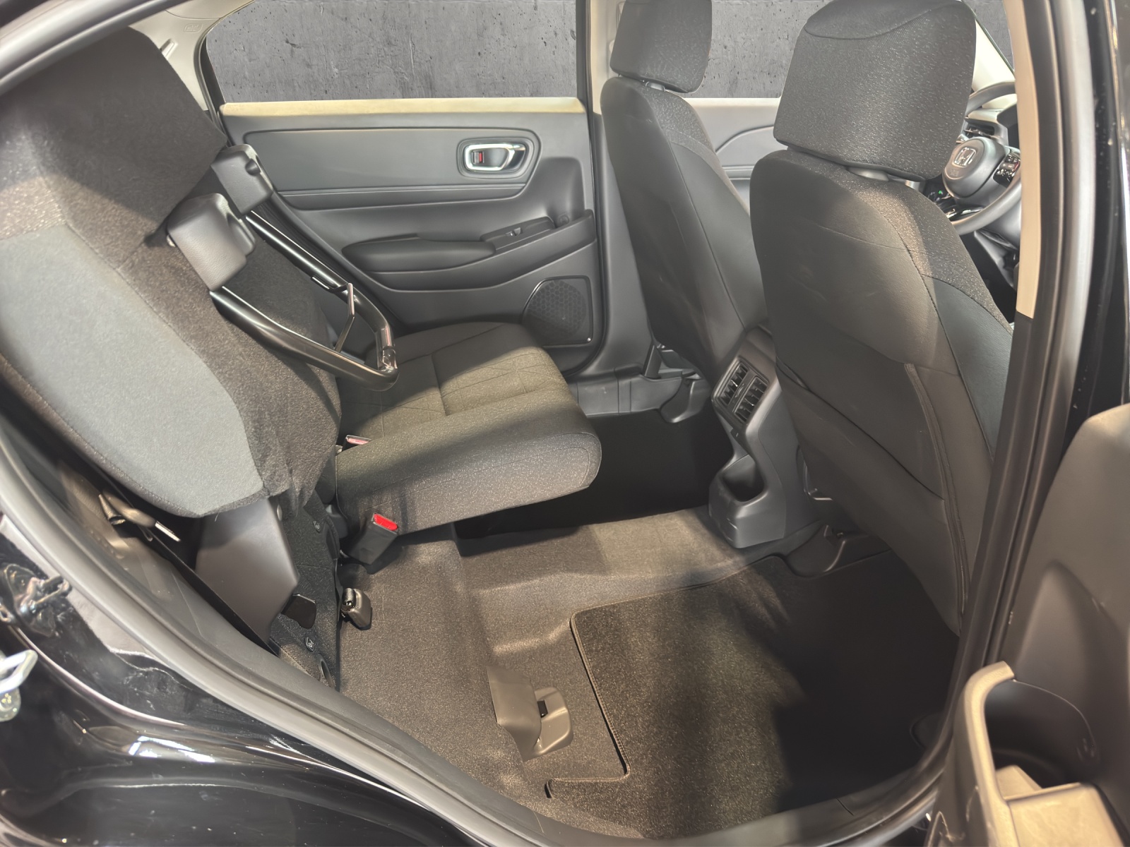 HONDA HR-V 1.5 i-MMD Elegance-image-18