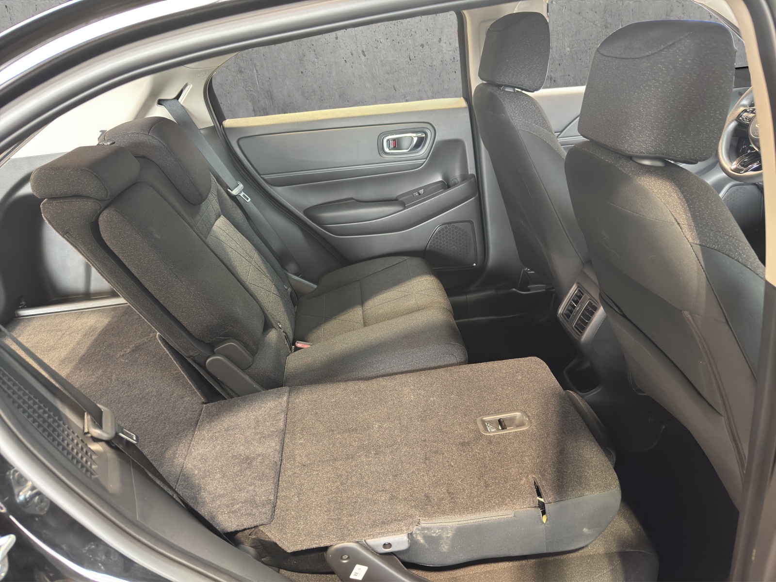 HONDA HR-V 1.5 i-MMD Elegance-image-17