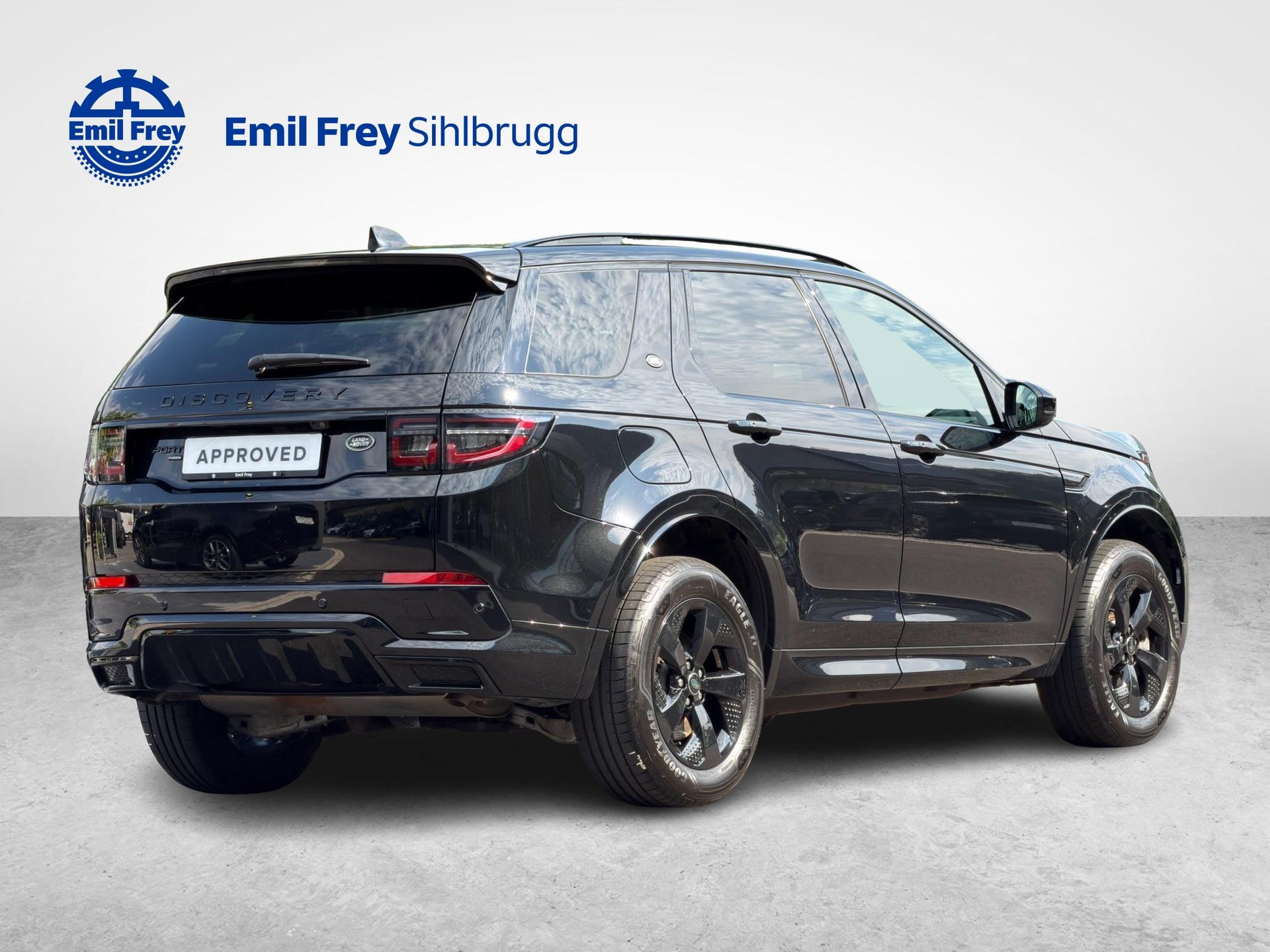 LAND ROVER Discovery Sport 1.5 T 300e R-Dynamic S-image-18