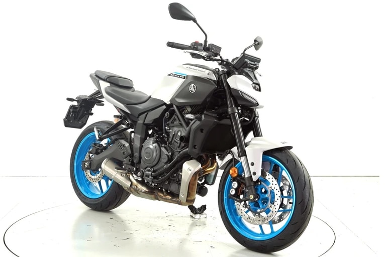 YAMAHA MT-07 ABS-showroom-element-1
